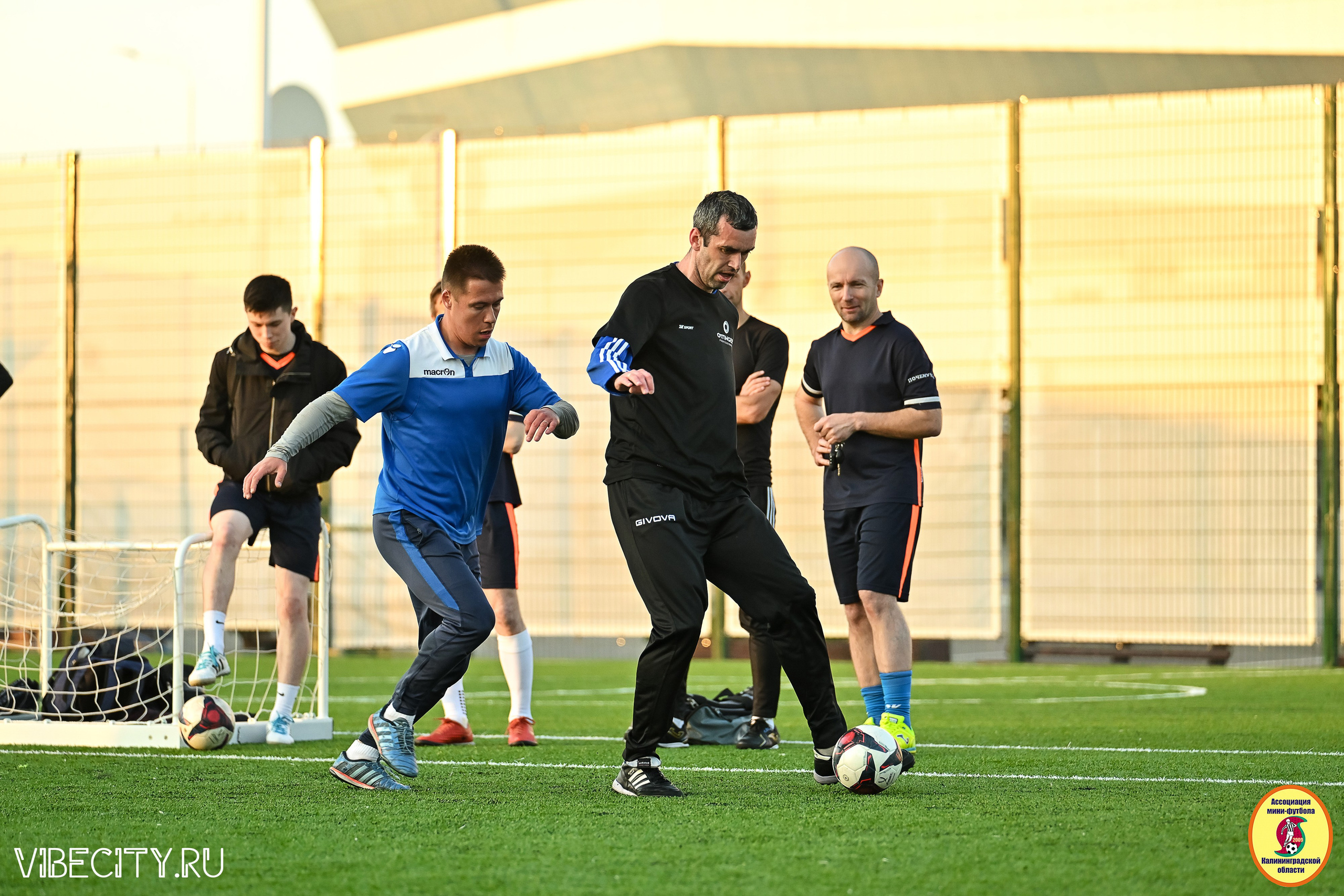 ИГРЫ МИНИ-ФУТБОЛЬНОЙ И КОРПОРАТИВНОЙ ЛИГИ. VIBECITY.RU Вайб Сити Ру Фоторепортажи Фотоотчеты Калининград