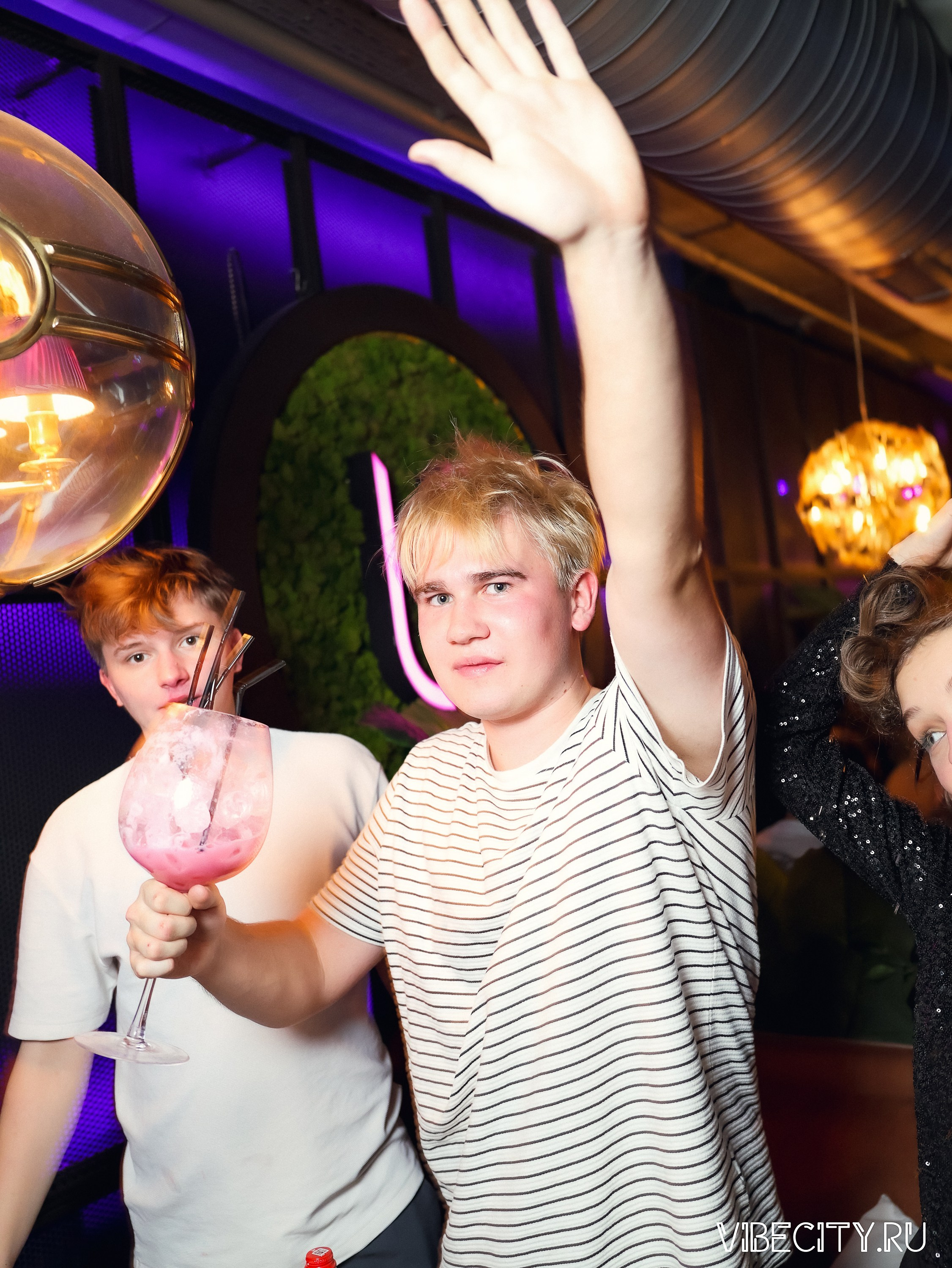 DOUBLE U. VIBECITY.RU Вайб Сити Ру Фоторепортажи Фотоотчеты Калининград