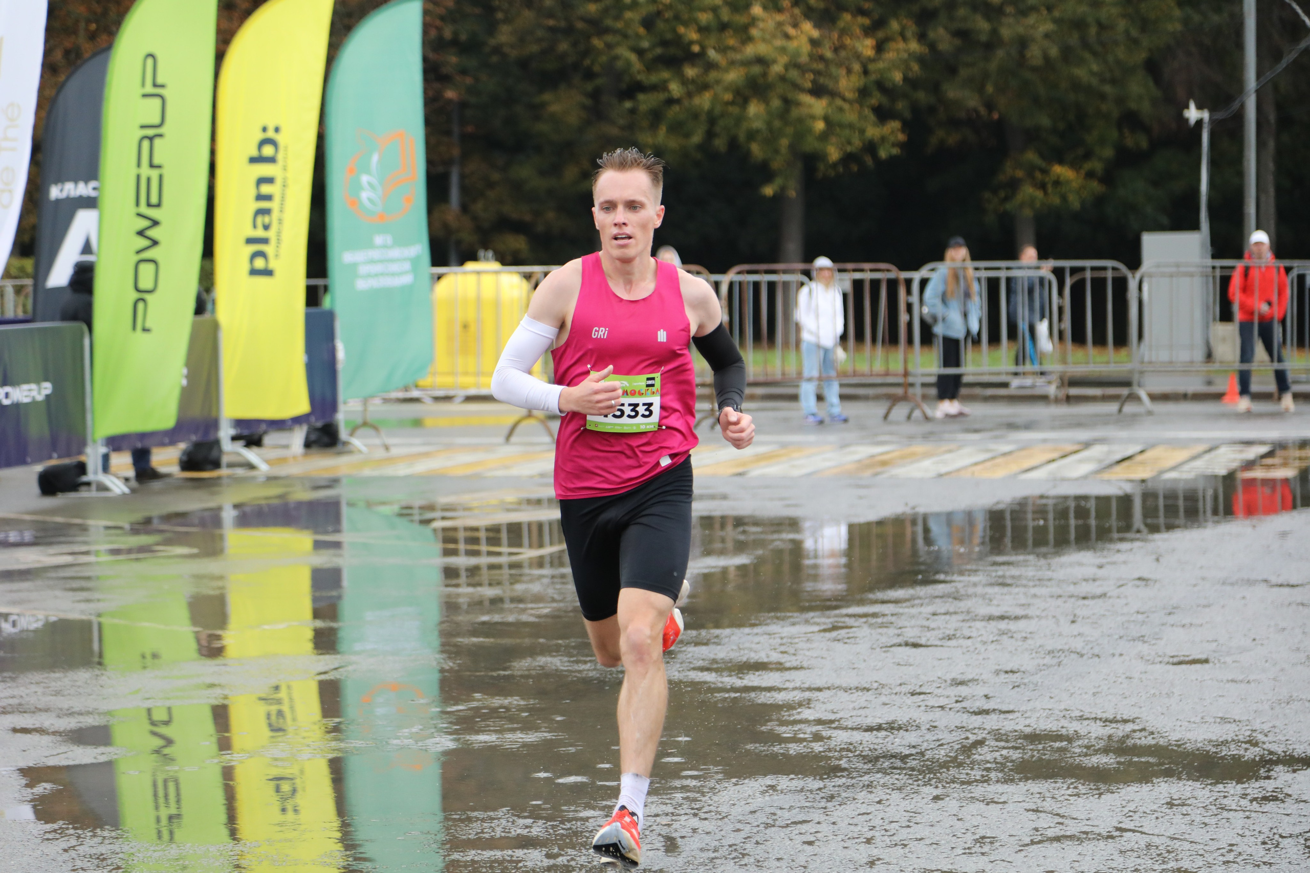 Полумарафон Моя столица, 1 октября 2023 г. Фотограф Сергей Ловкий