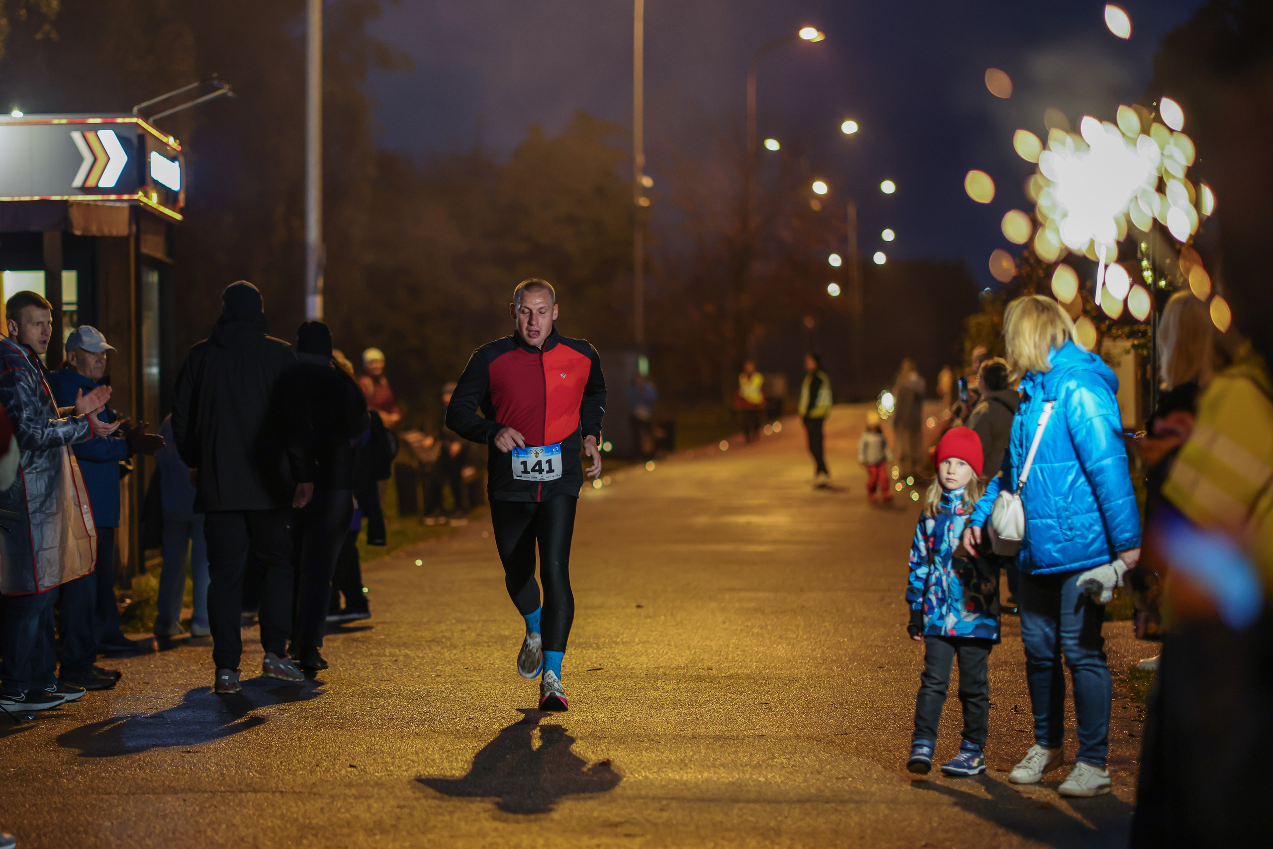 Фонарный забег, г. Долгопрудный, 27.09.25. Фотограф Сергей Ловкий