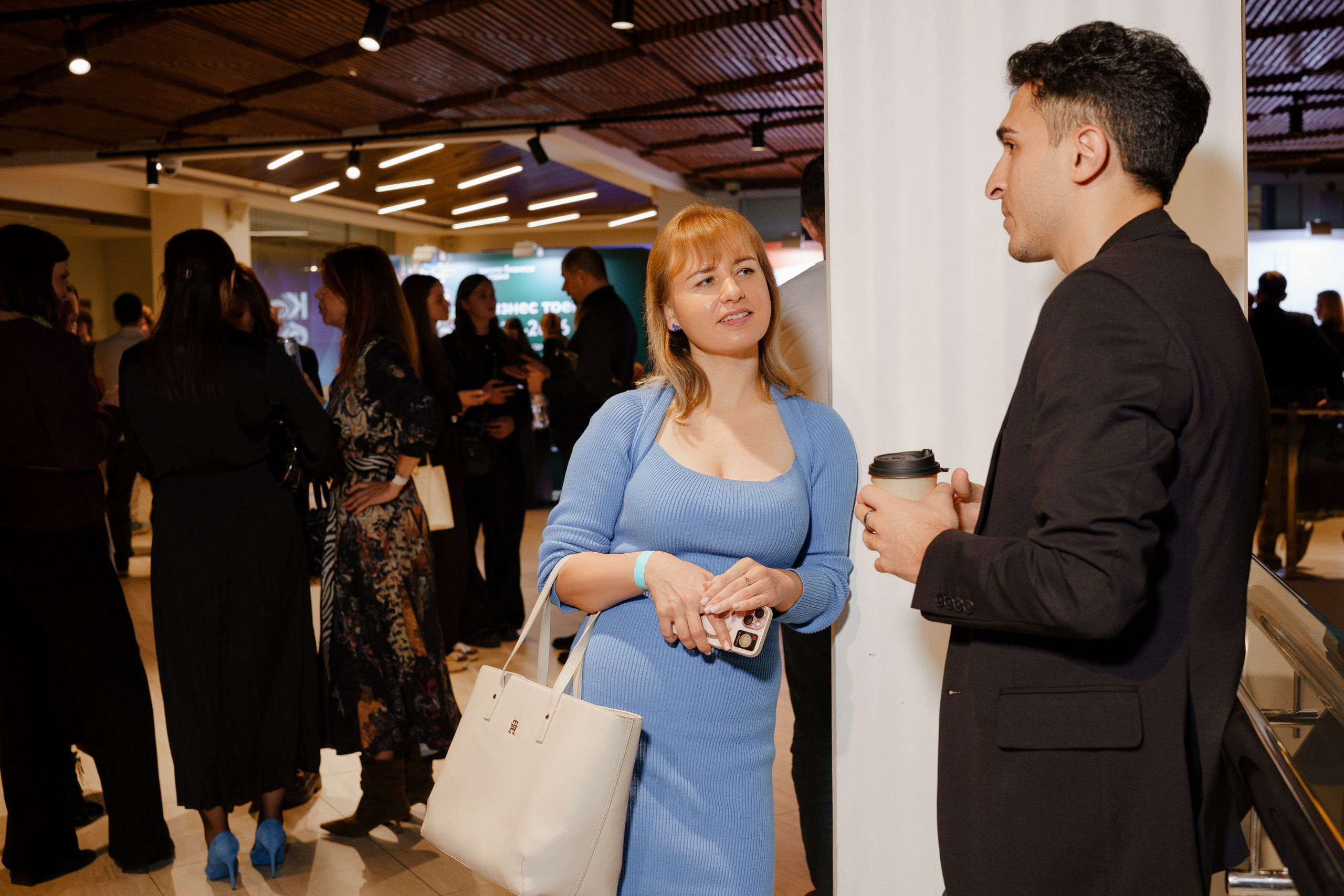 Репортажный фотограф на конференцию в Москве. Репортажный фотограф в Москве Саша Дружинина