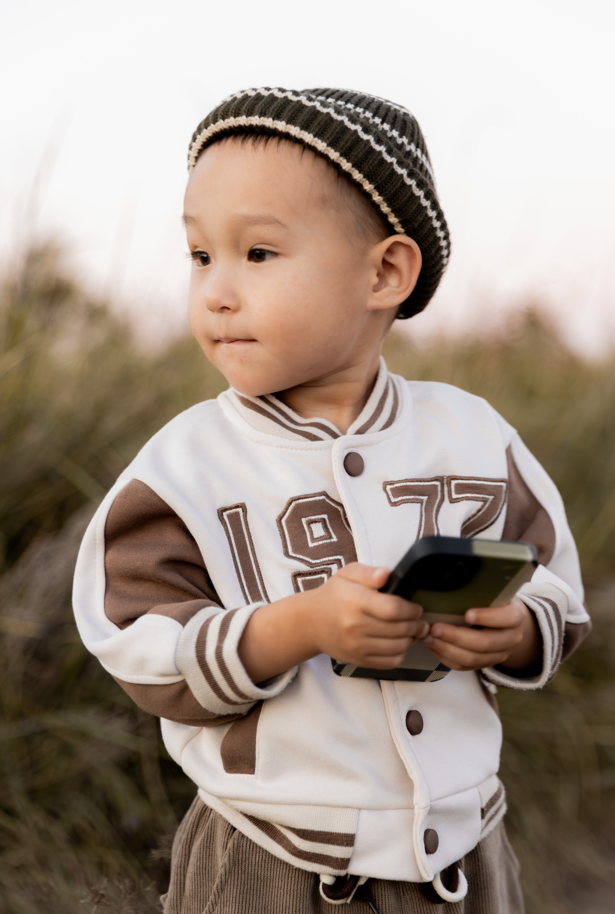 Анара и сынок на природе