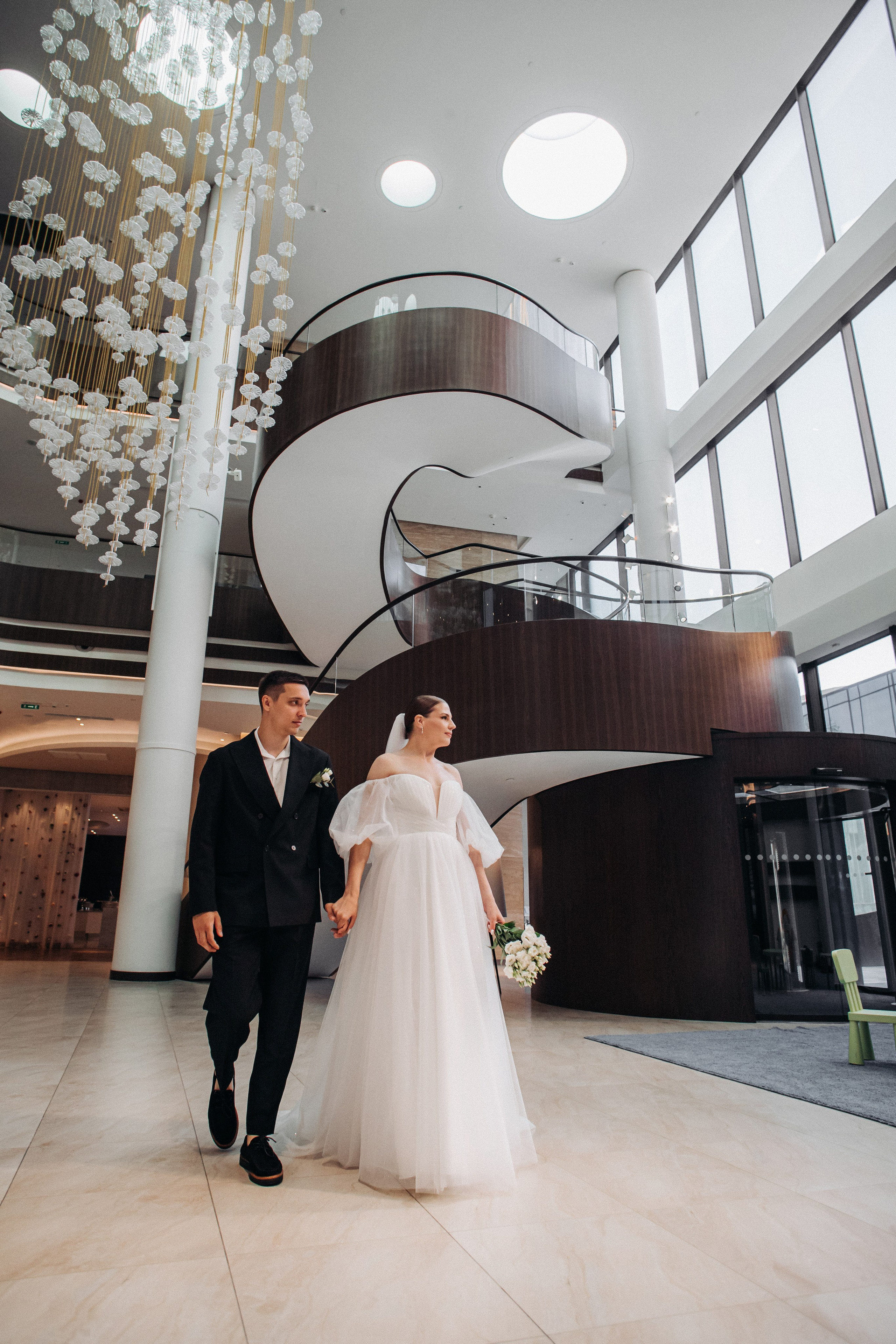 Vlad & Nadya (Saint-Petersburg, Russia). Destination wedding photographer Peter Letu