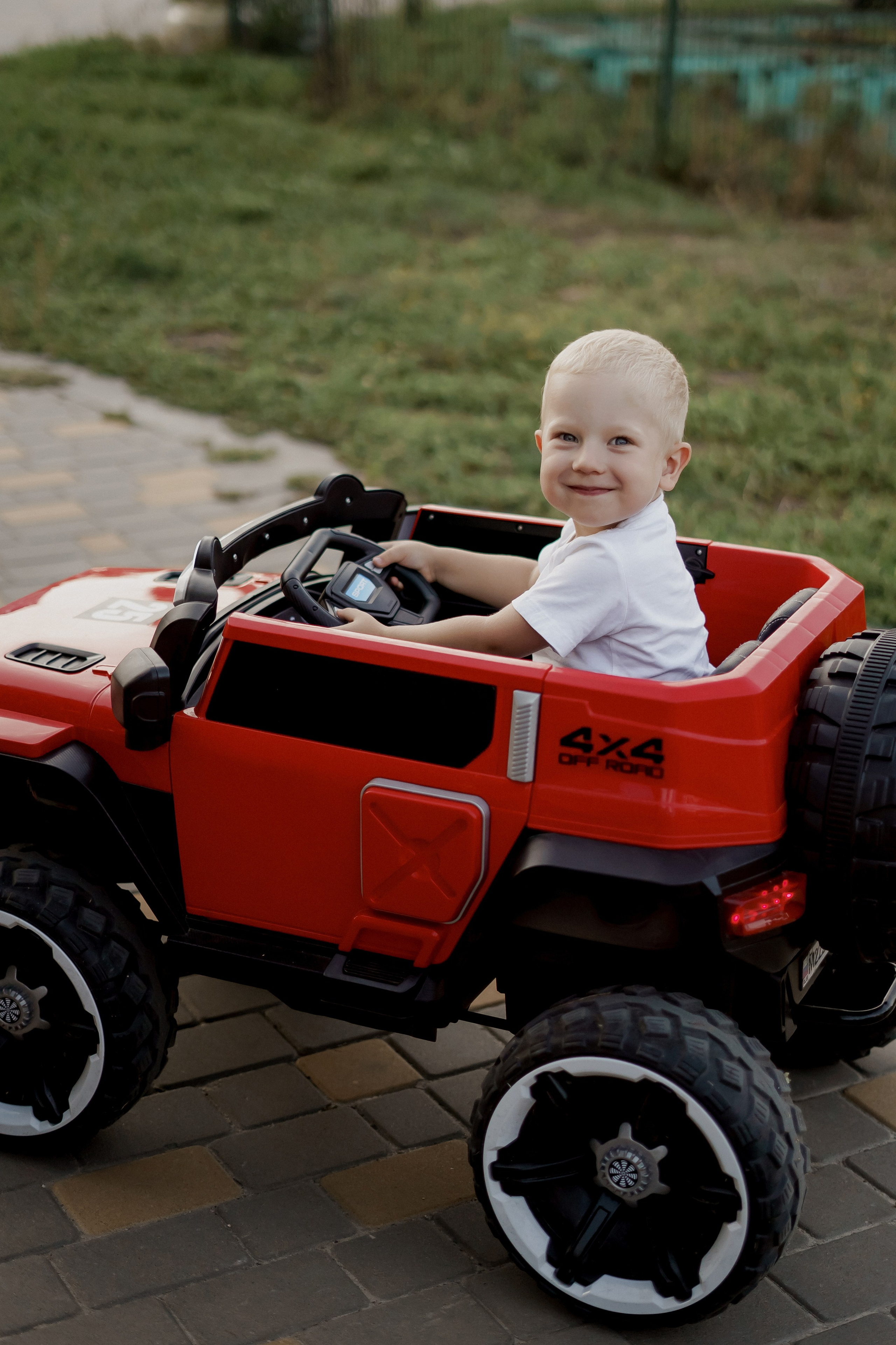 Вова Лена Миша. Фотограф Валерия Крахмалева