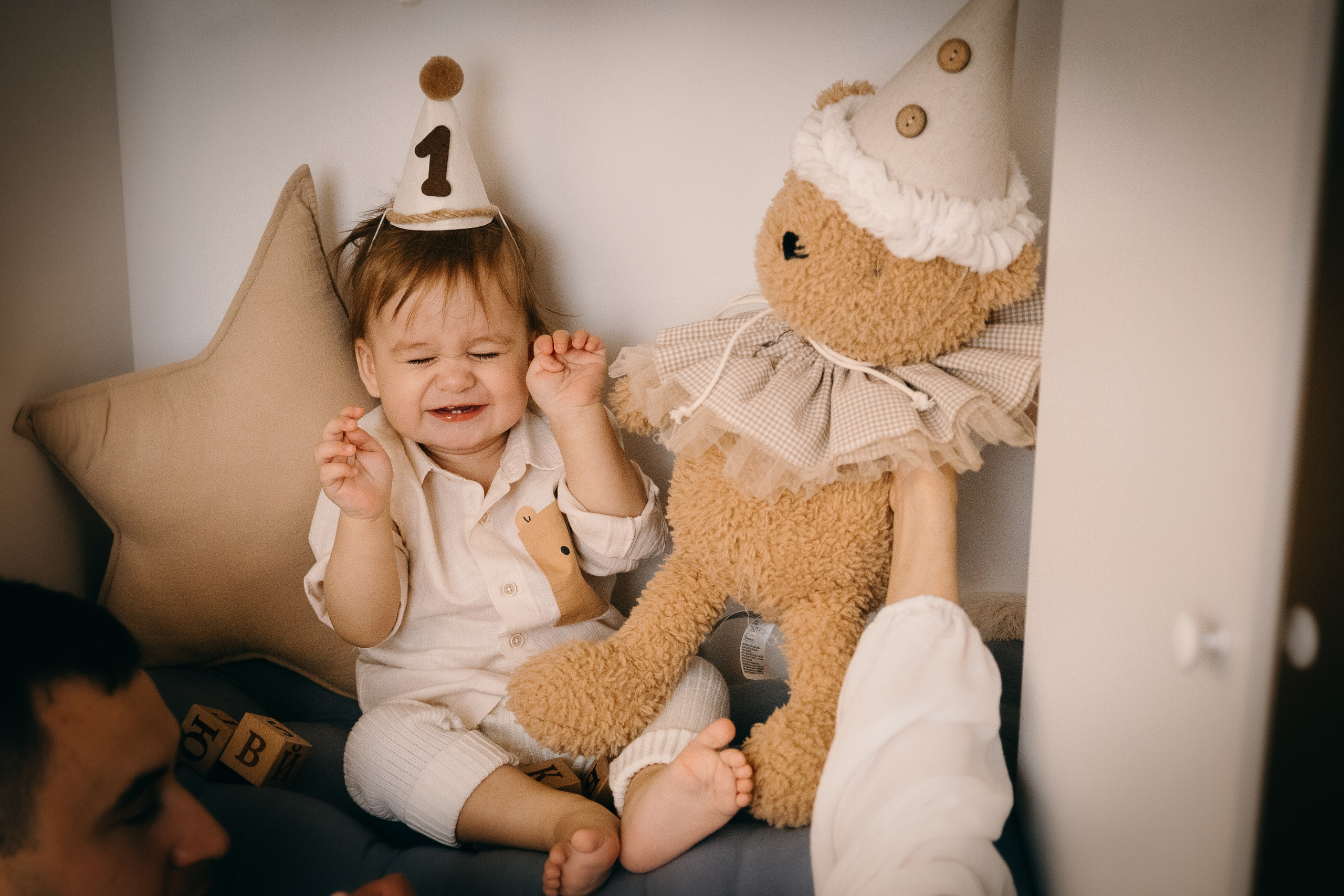 В студии. Главная