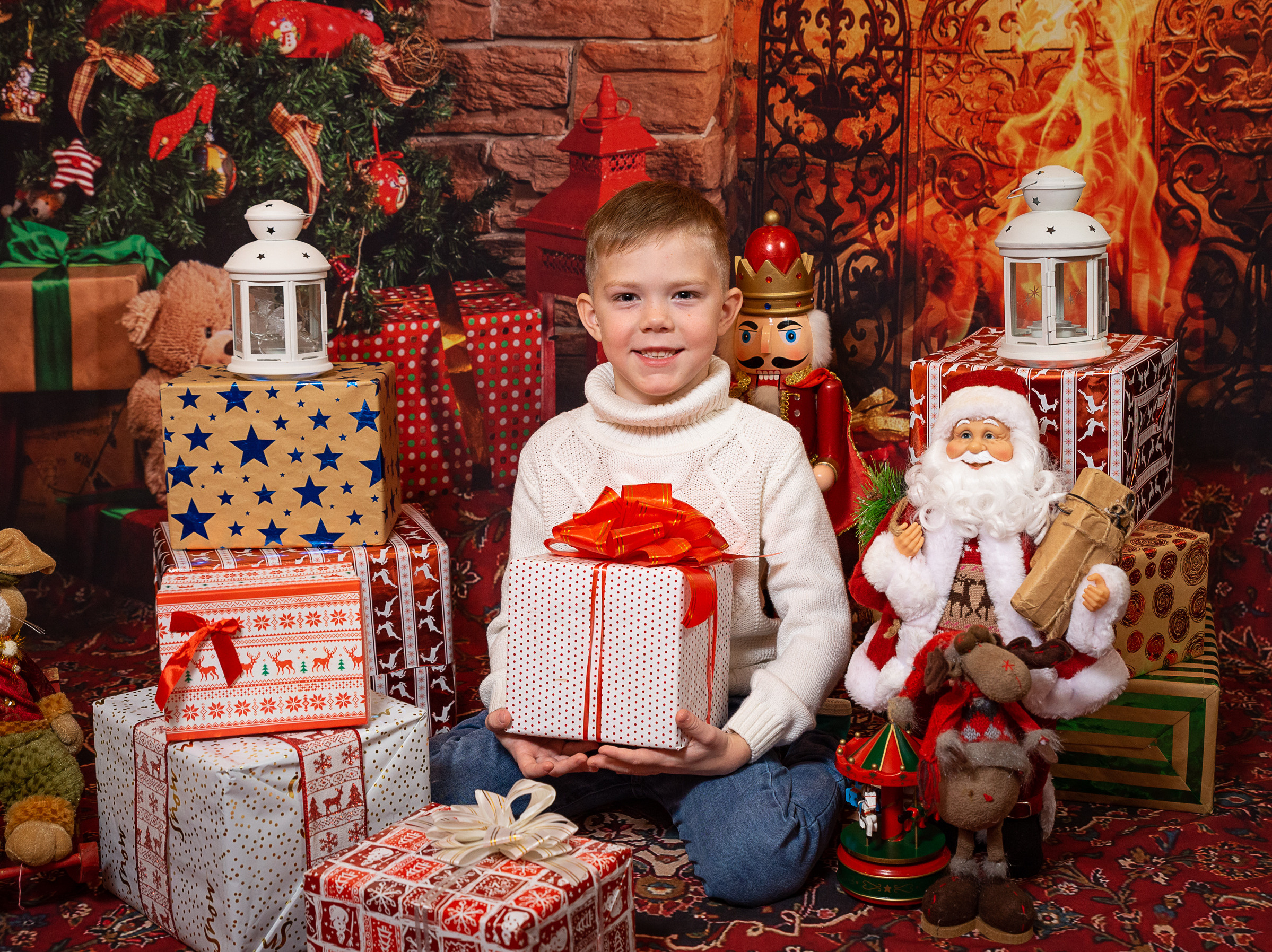 Выездная фотосессия ЗИМА у камина. Выпускные альбомы для детских садов и школ