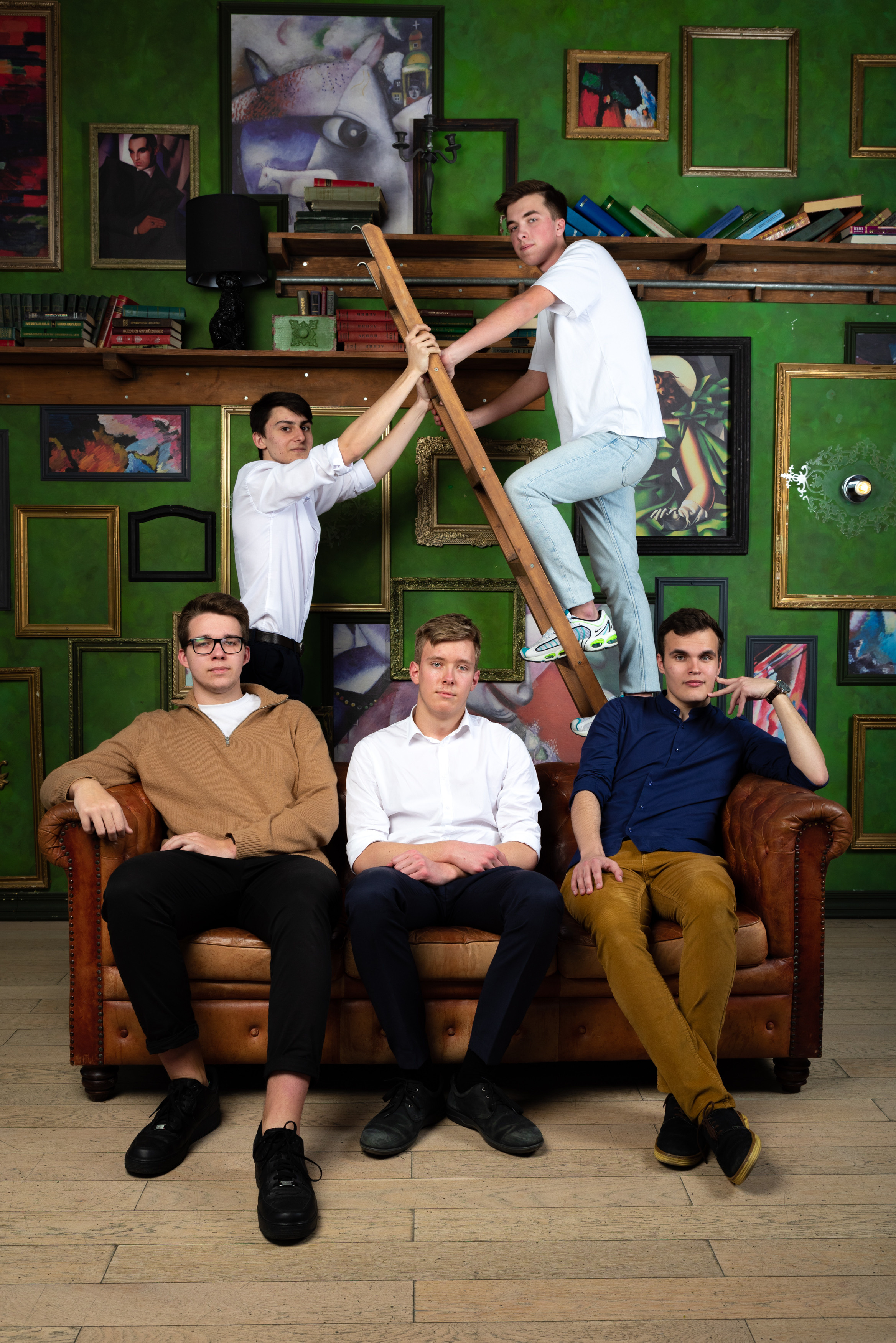 11 класс. Выпускные альбомы для детских садов и школ