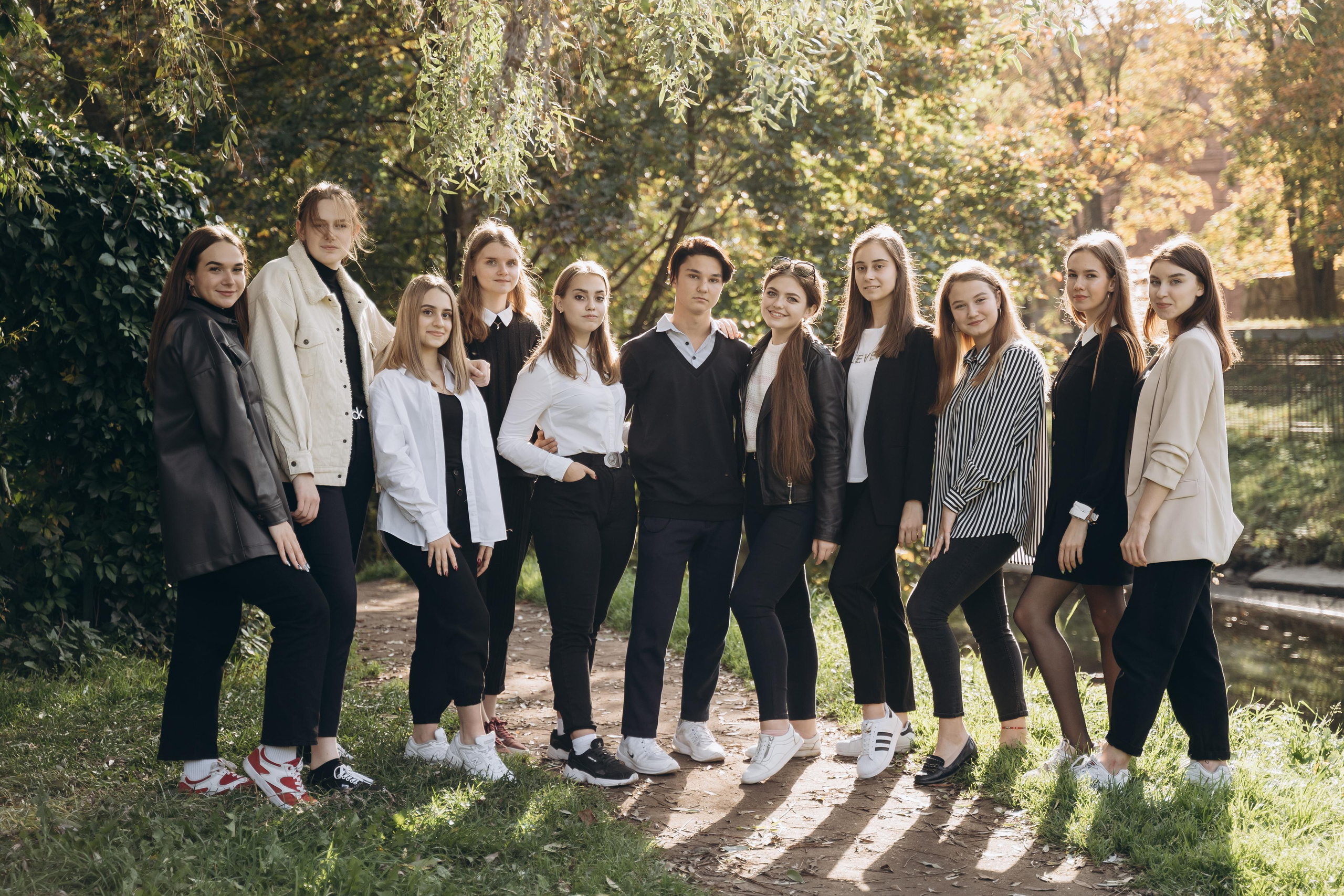 11 класс. Выпускные альбомы для детских садов и школ