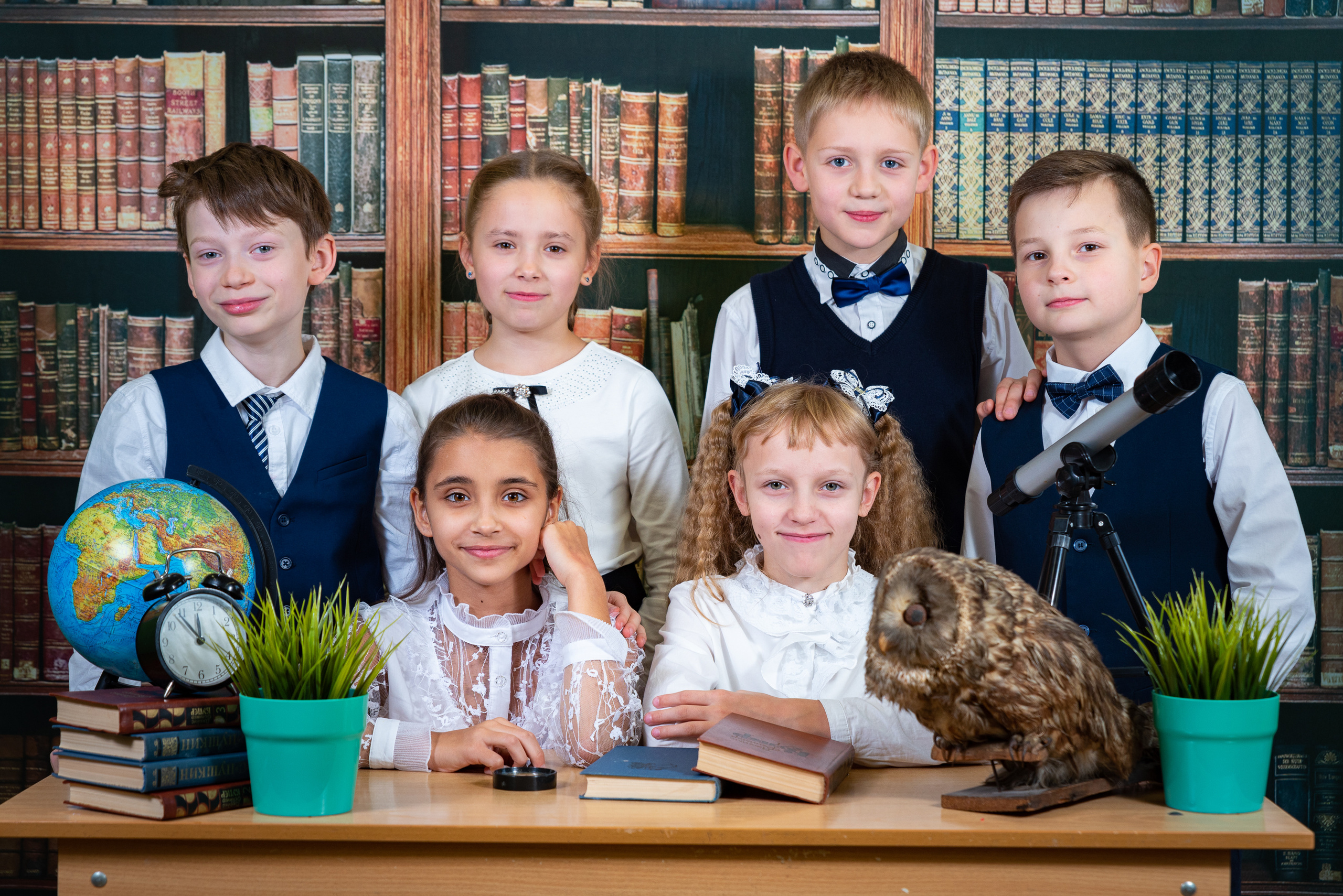 4 класс фотосессия в школе. Выпускные альбомы для детских садов и школ