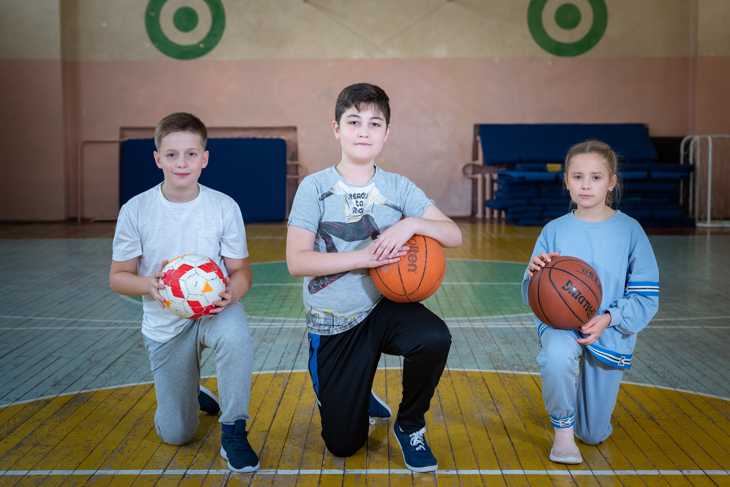 4 класс фотосессия в школе. Выпускные альбомы для детских садов и школ