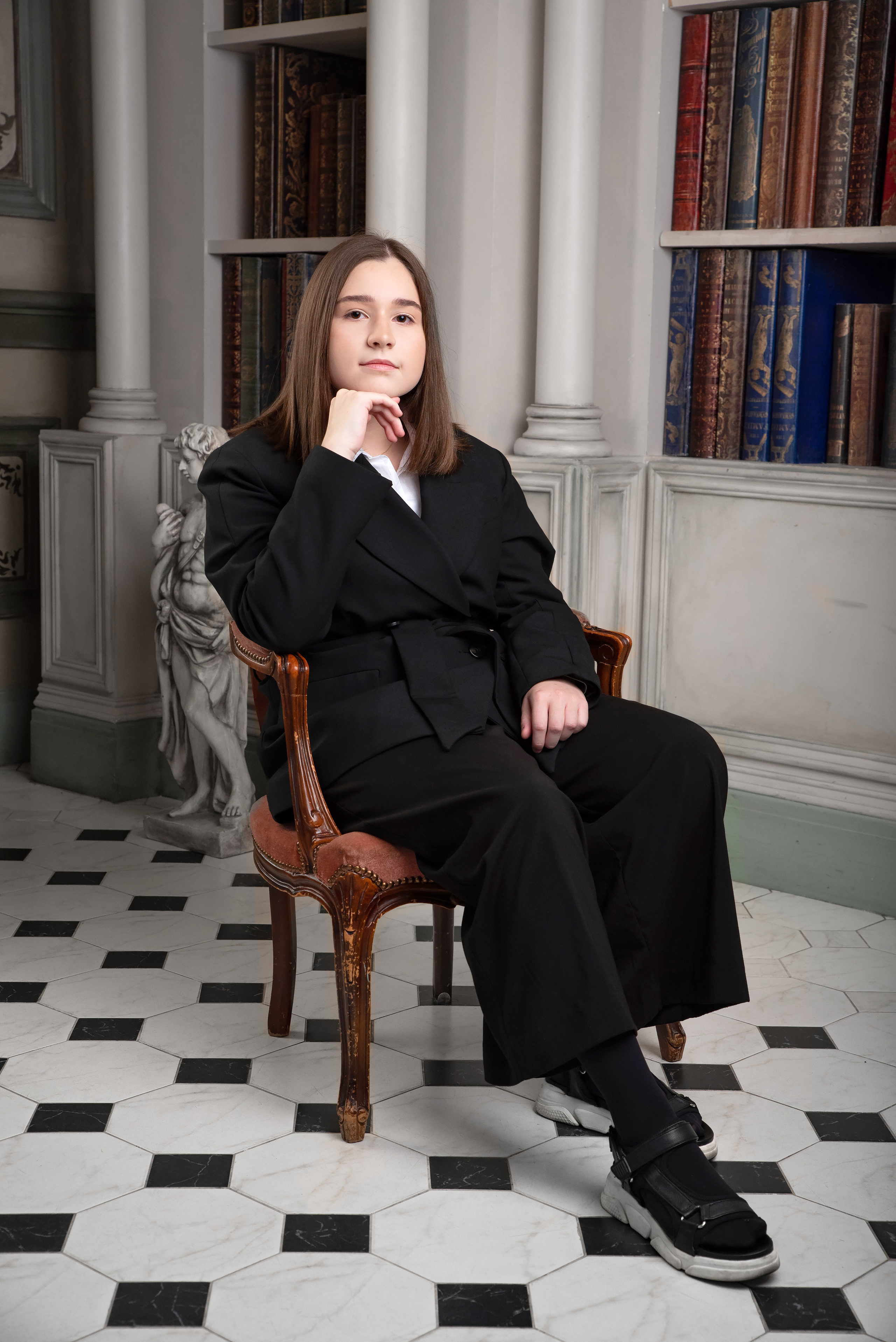 11 альфа. Выпускные альбомы для детских садов и школ