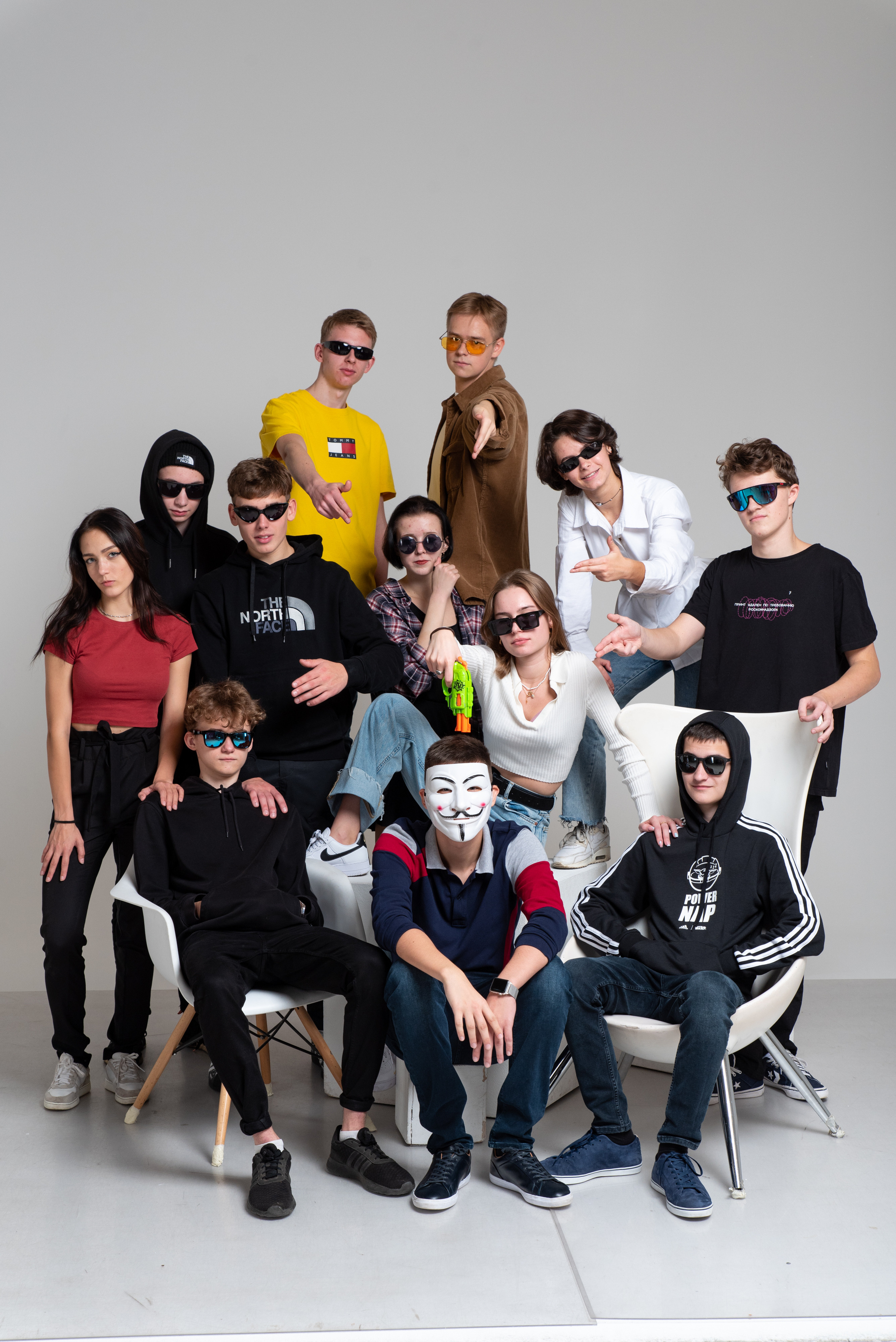 11 альфа. Выпускные альбомы для детских садов и школ