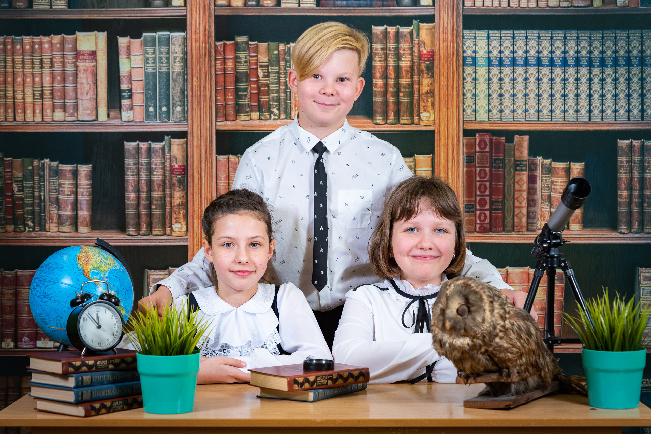 4 класс фотосессия в школе. Выпускные альбомы для детских садов и школ