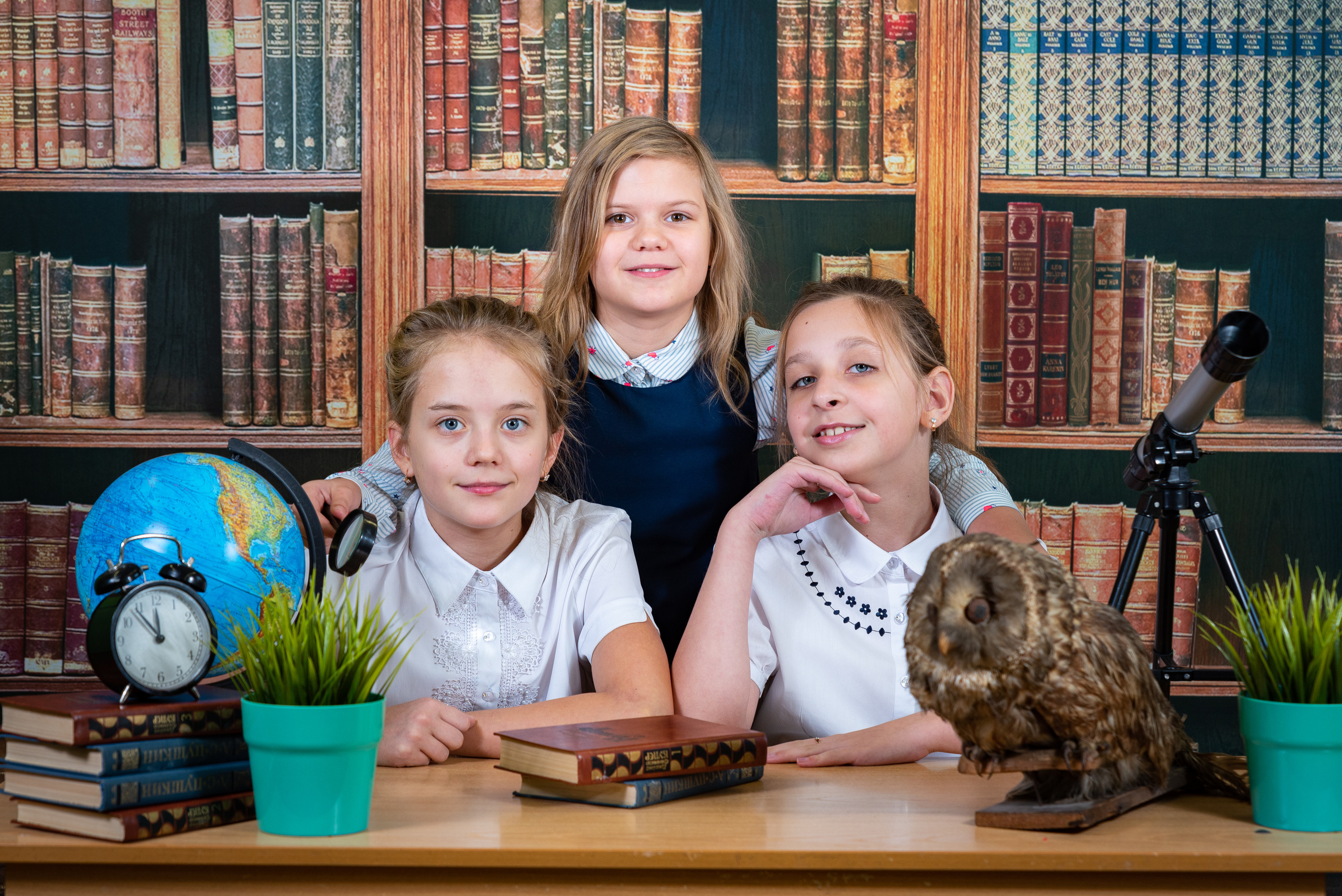 4 класс фотосессия в школе. Выпускные альбомы для детских садов и школ