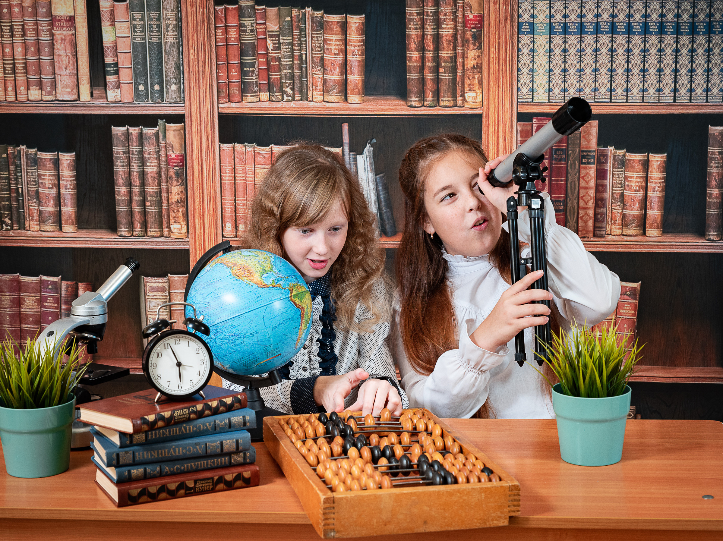 Выездная фотосессия 6 класс Библиотека. Выпускные альбомы для детских садов и школ