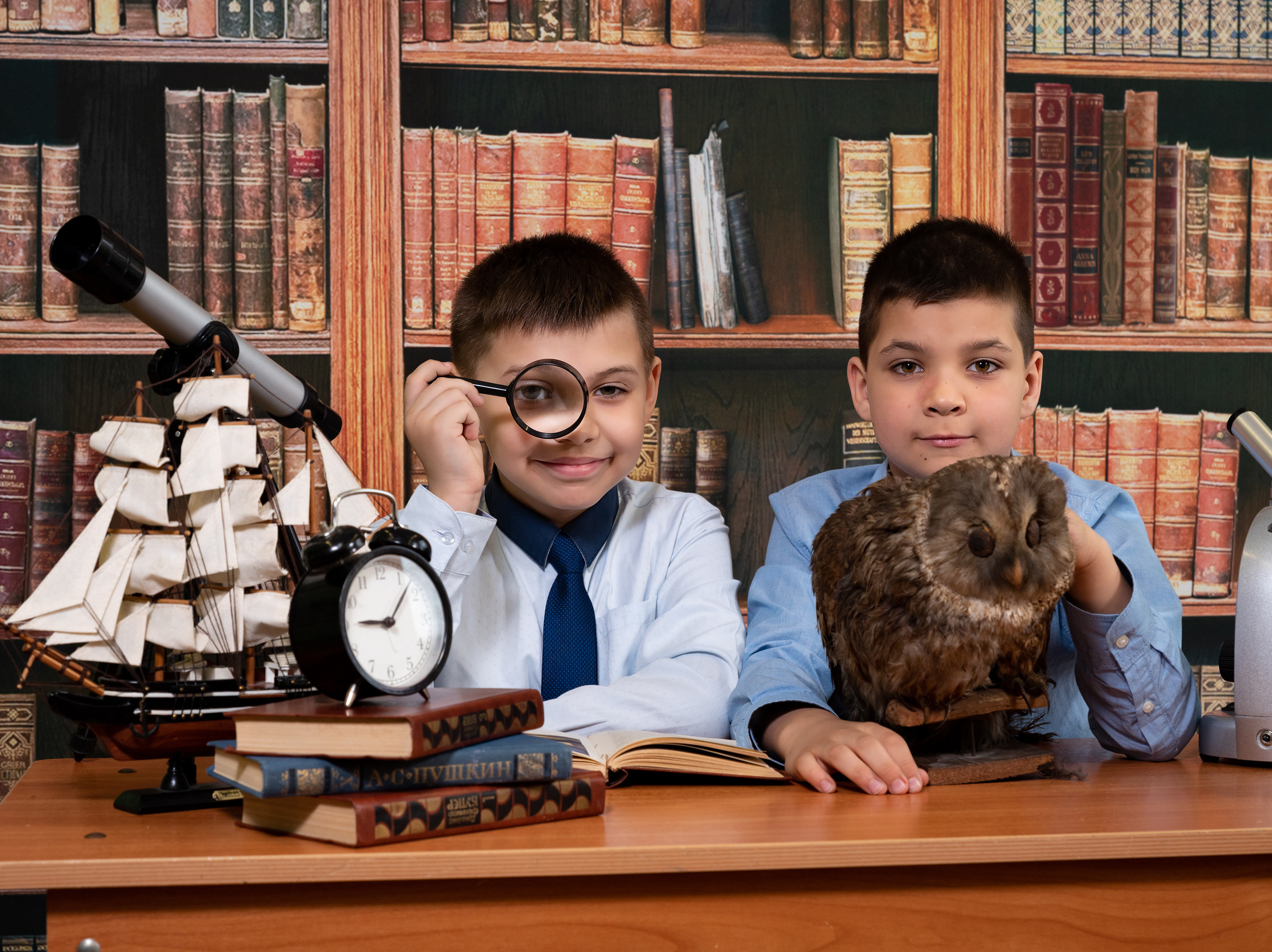 Выездная фотосессия 2 класс Библиотека. Выпускные альбомы для детских садов и школ