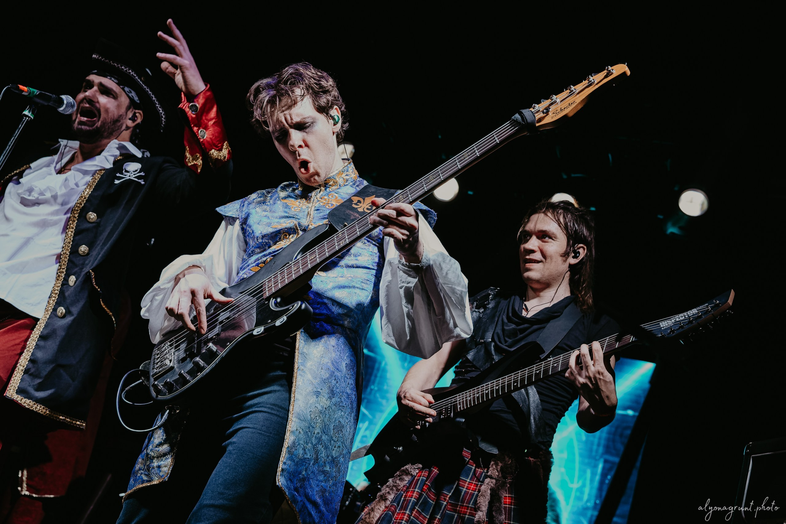 Кровавый риф, фоторепортаж, СПб, Nexus Event Space, 28.11.2025. Алена Адрианова: фотограф в Санкт-Петербурге