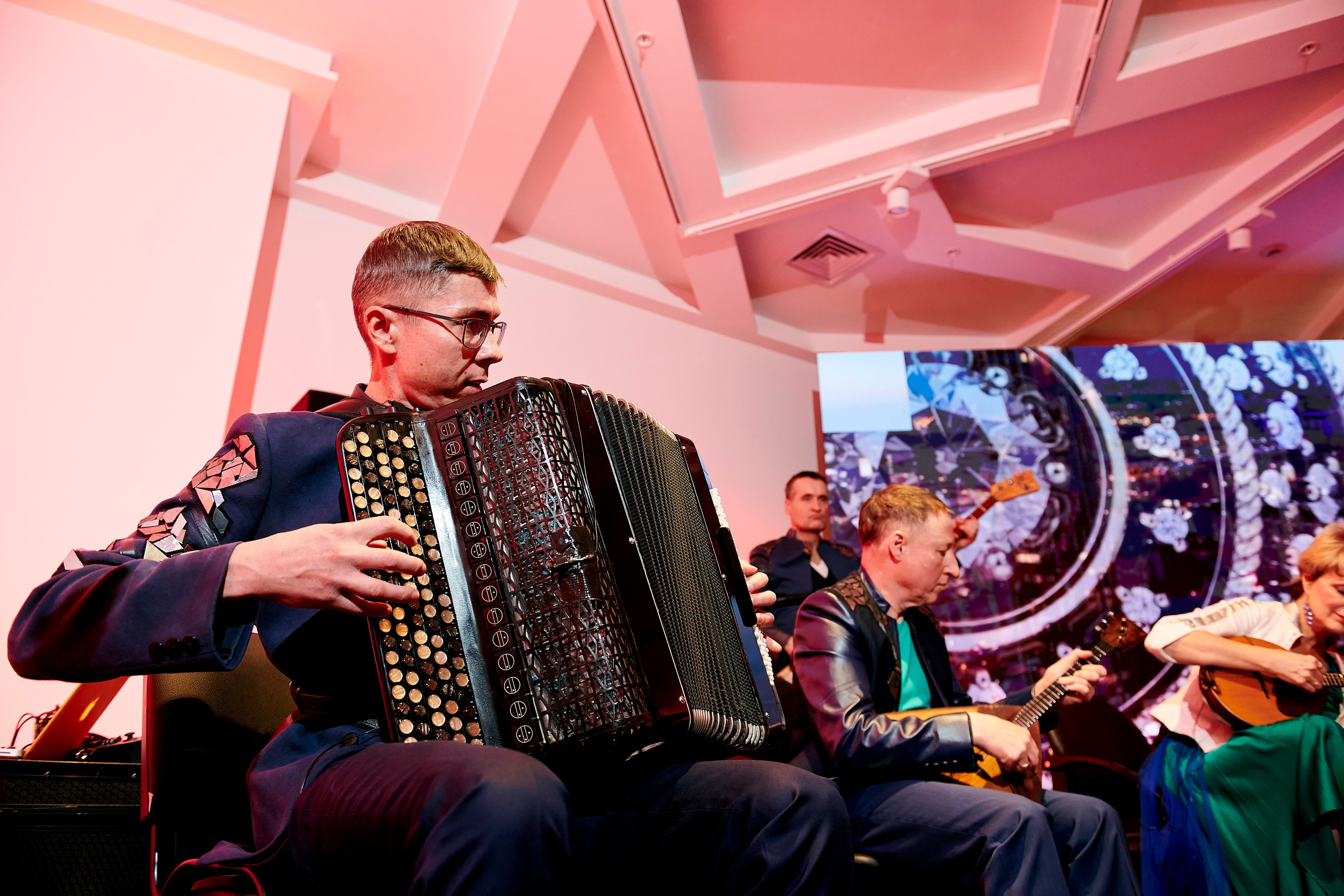 Ювелирный дом Ринго «Драгоценная история Урала». Фотограф Постольник Дарья