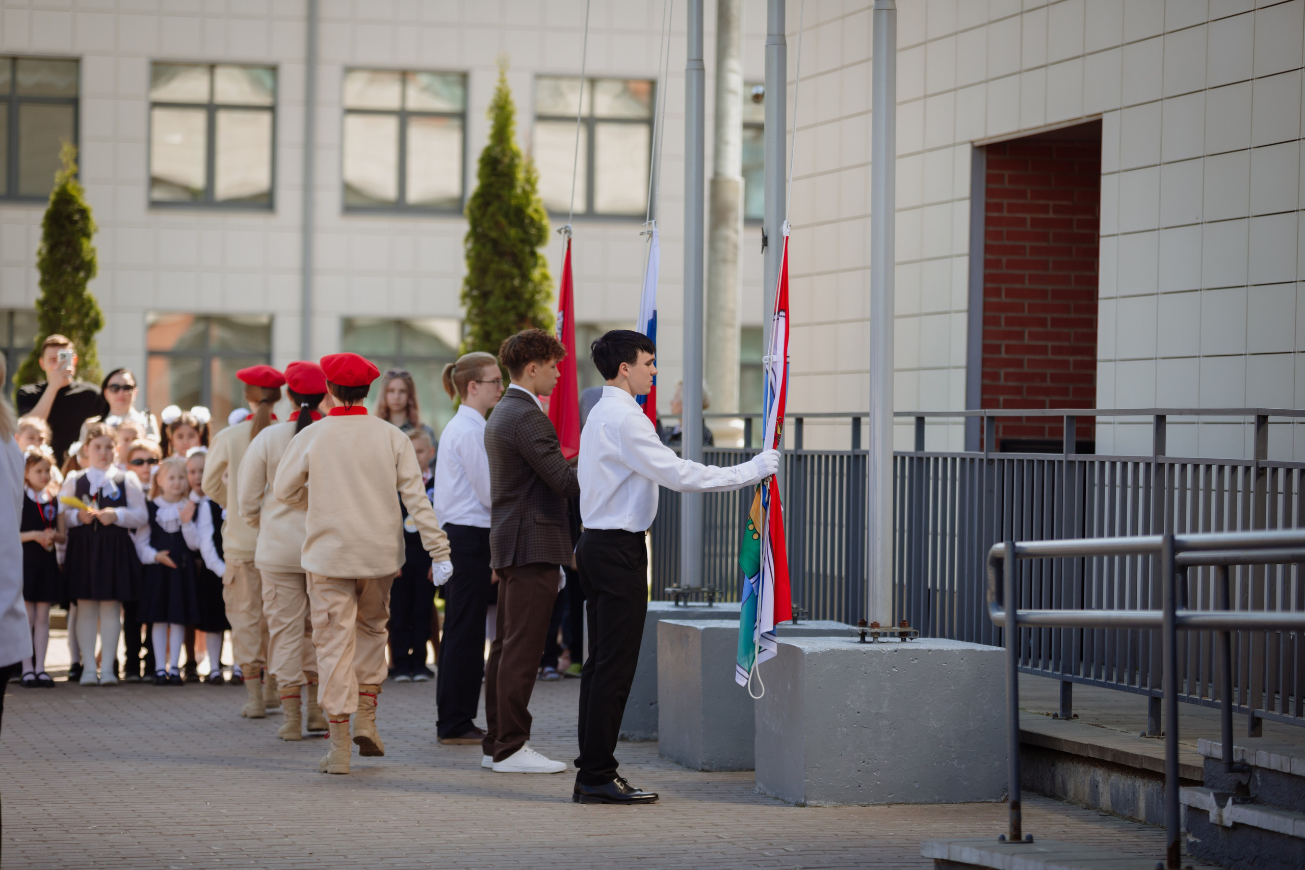 Последний звонок 2024 (2 часа фотосъемки). Профессиональный фотограф Надежда Антонова