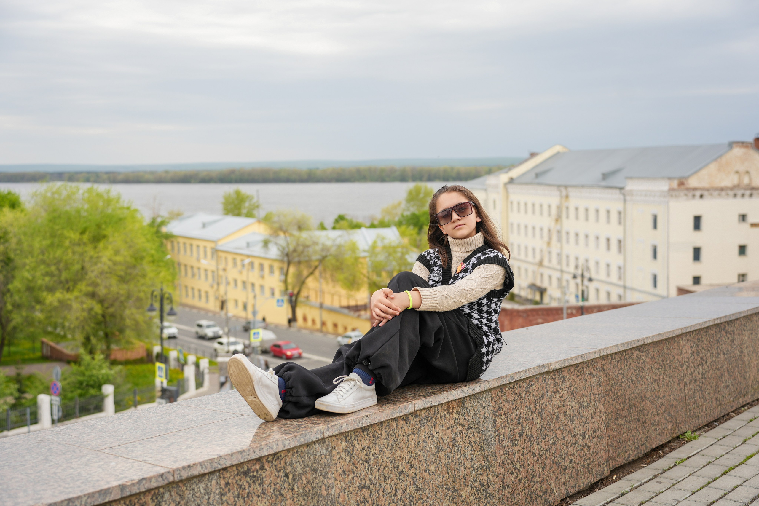 Девочка в большом городе. Семейный фотограф Владимир Просвиркин. г. Самара