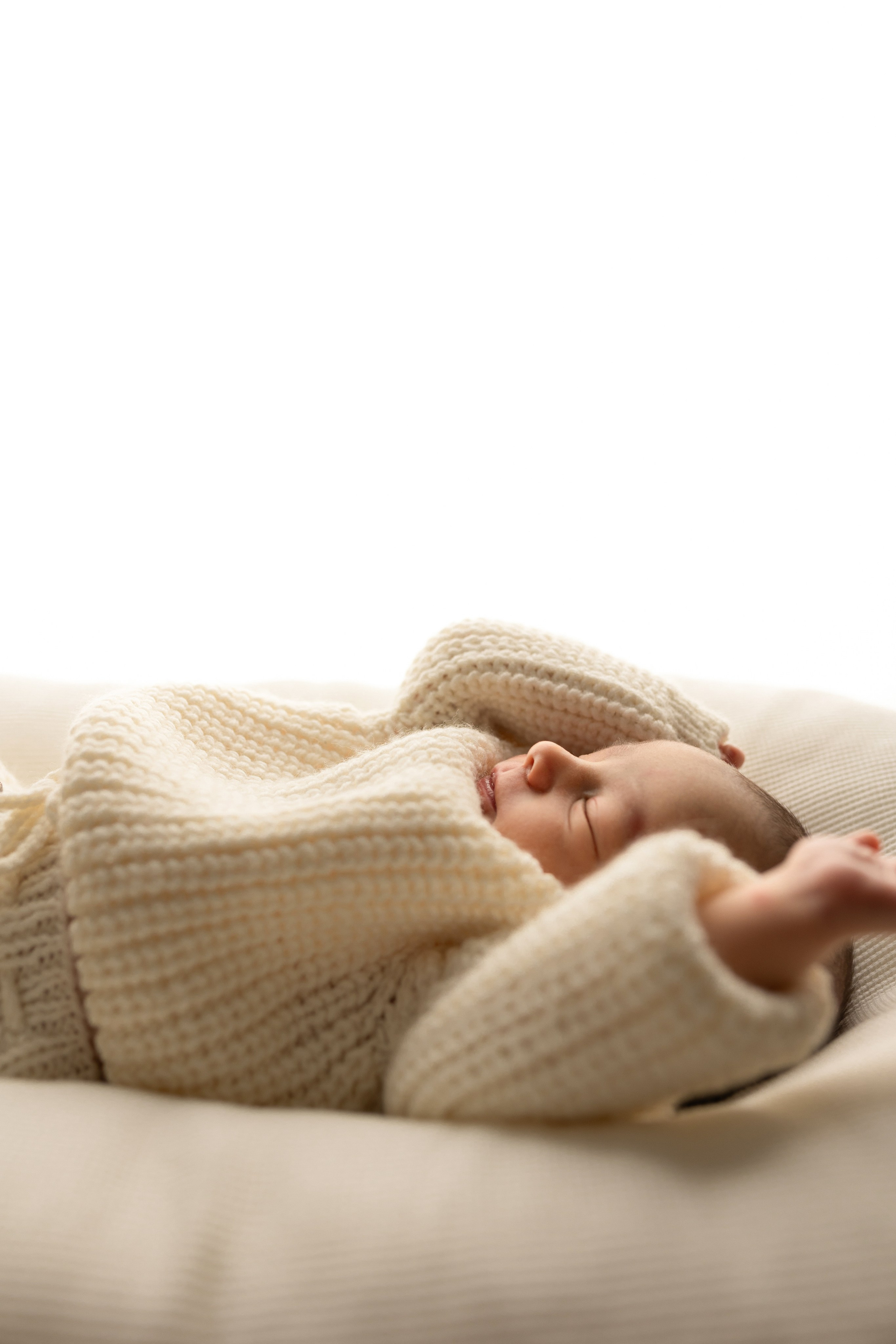 Адам. Лилия Алтухова — фотограф новорожденных в Москве и области