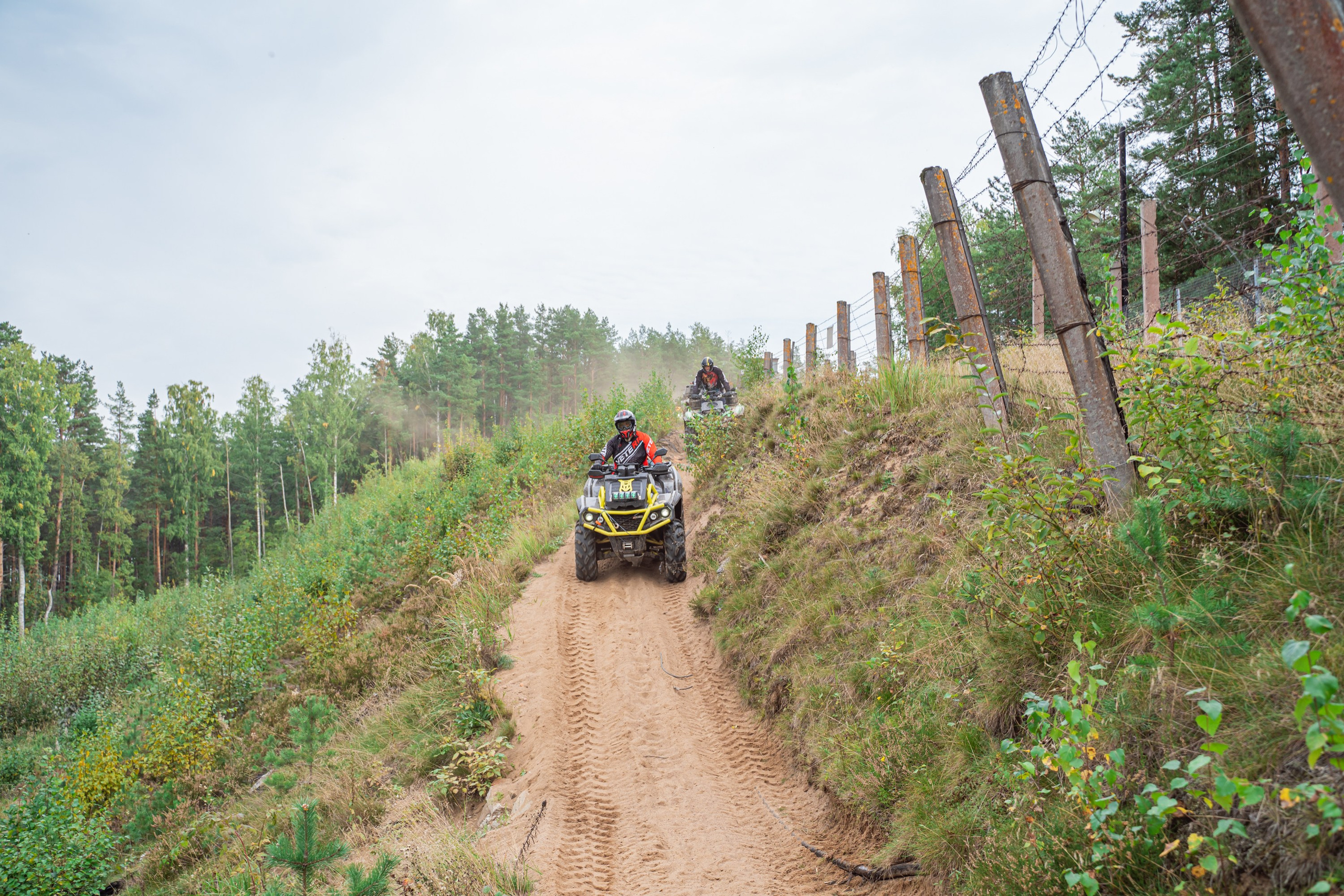 Квадровыезд —спортивный репортаж в Ленинградской области. Свадебный, семейный, портретный, репортажный фотограф в Санкт-Петербурге