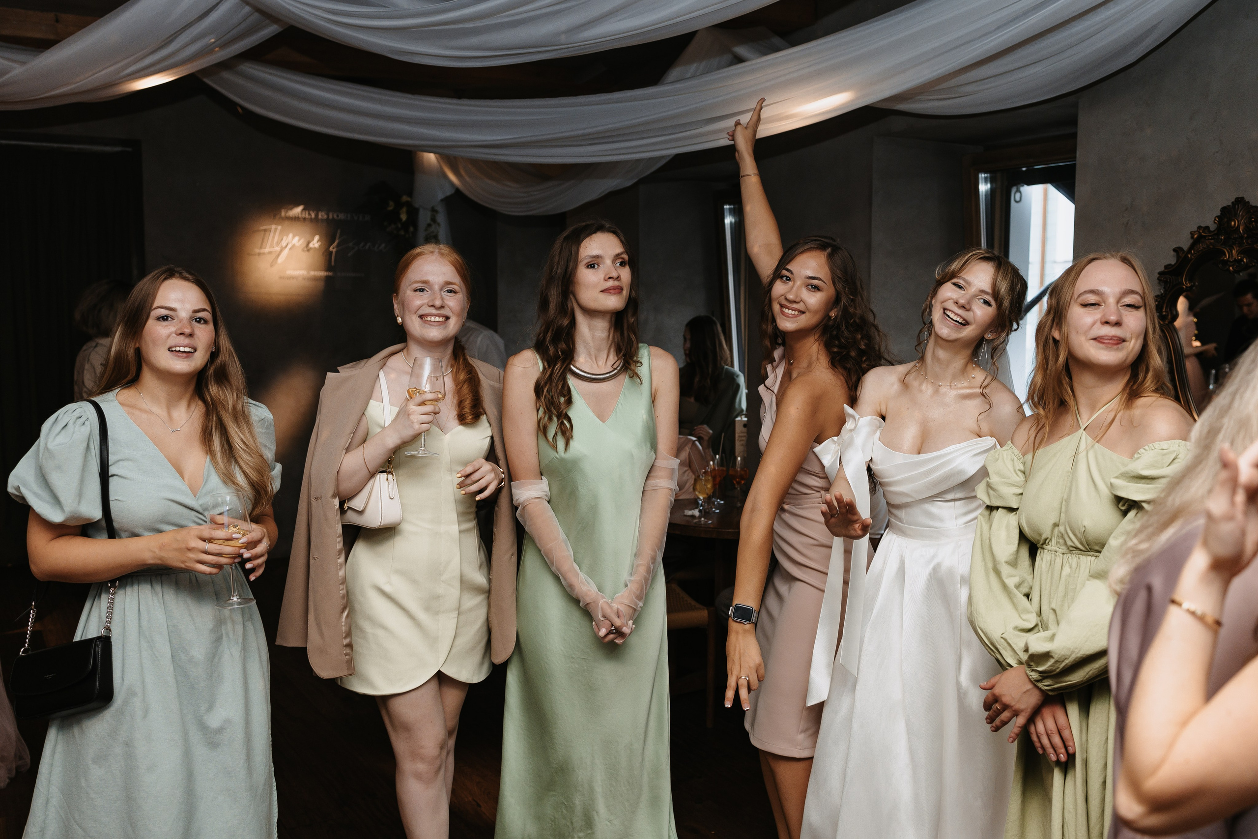 Илья и Ксюша (2024). Свадебный и семейный фотограф в Москве Яна Шувалова