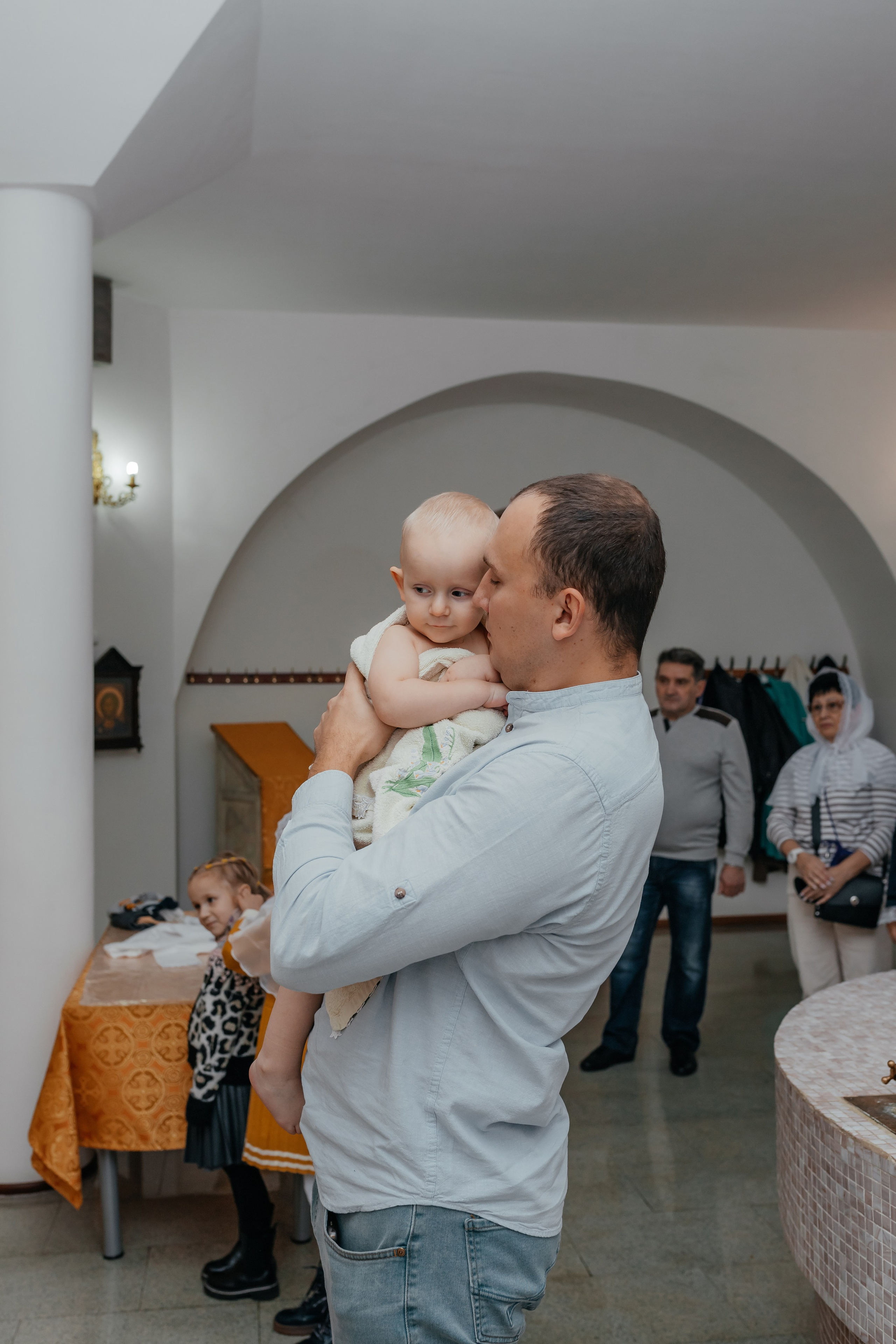 Крещение Георгий. Семейный и домашний фотограф в Москве и МО Королева Валерия