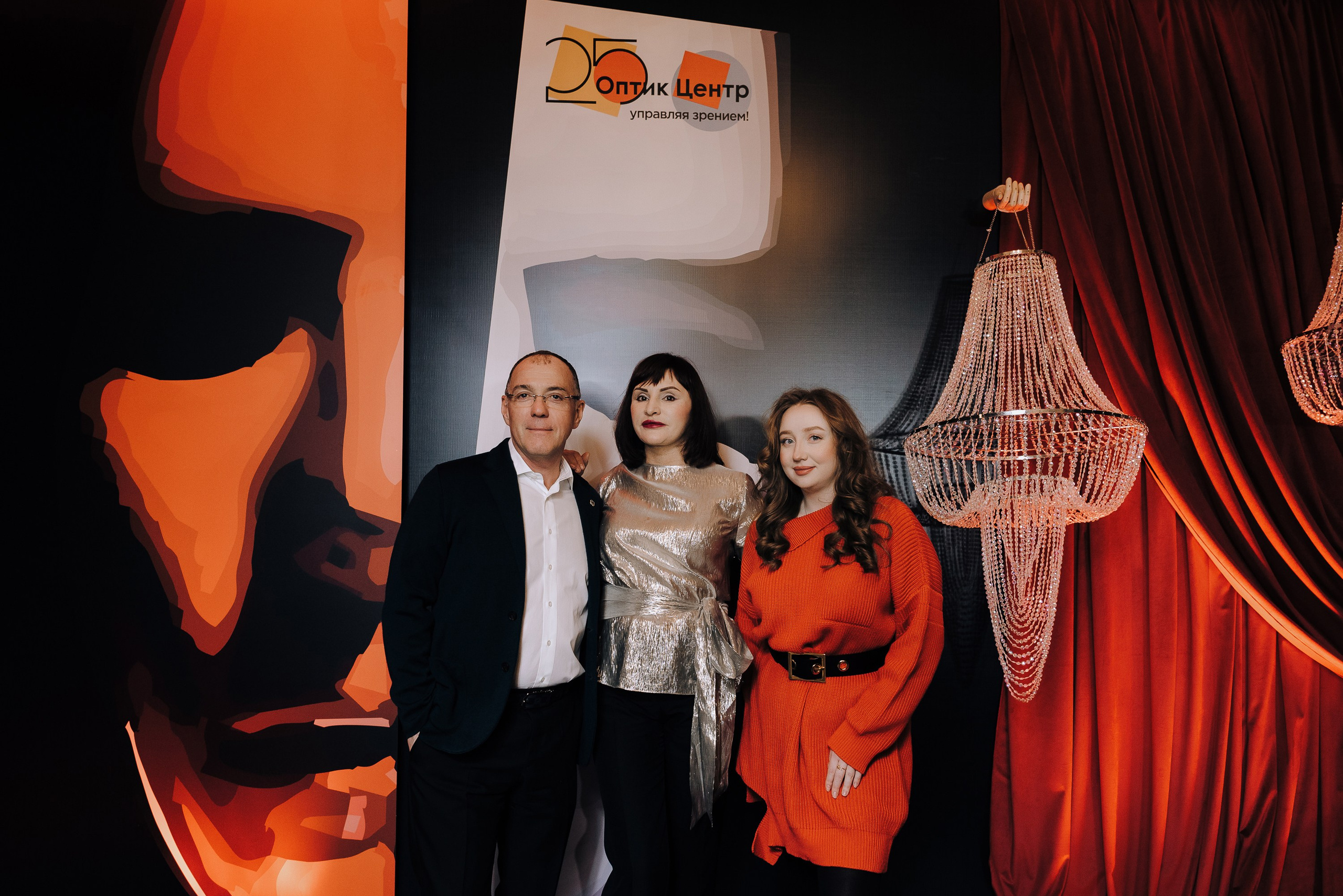 СПЕКТАКЛЬ «ВОЛШЕБНЫЕ ОЧКИ» ОПТИК-ЦЕНТР. Репортажный фотограф Зуев Роман г. Челябинск