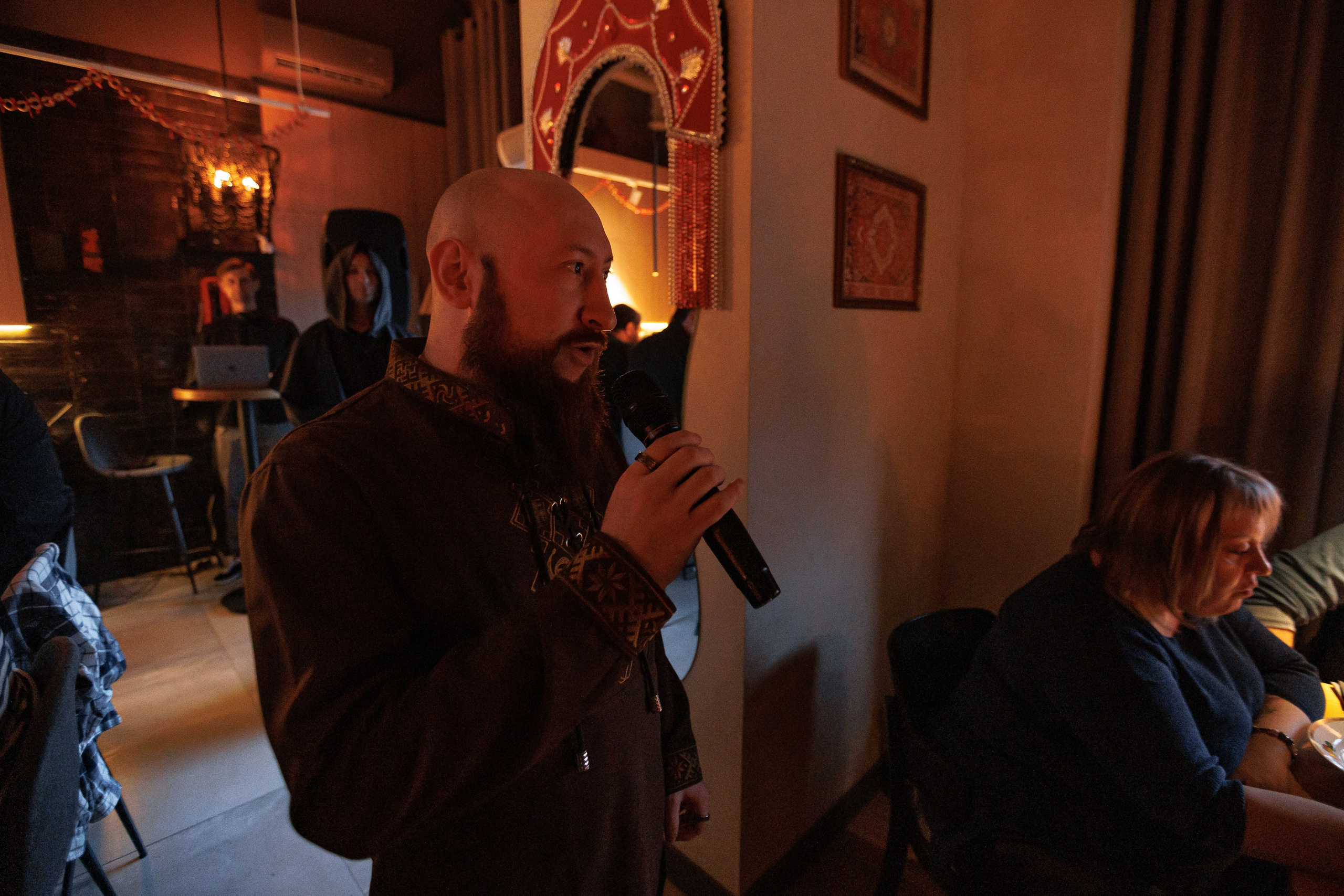 Гастроужин Поселенцы в гостях у Самозванцев