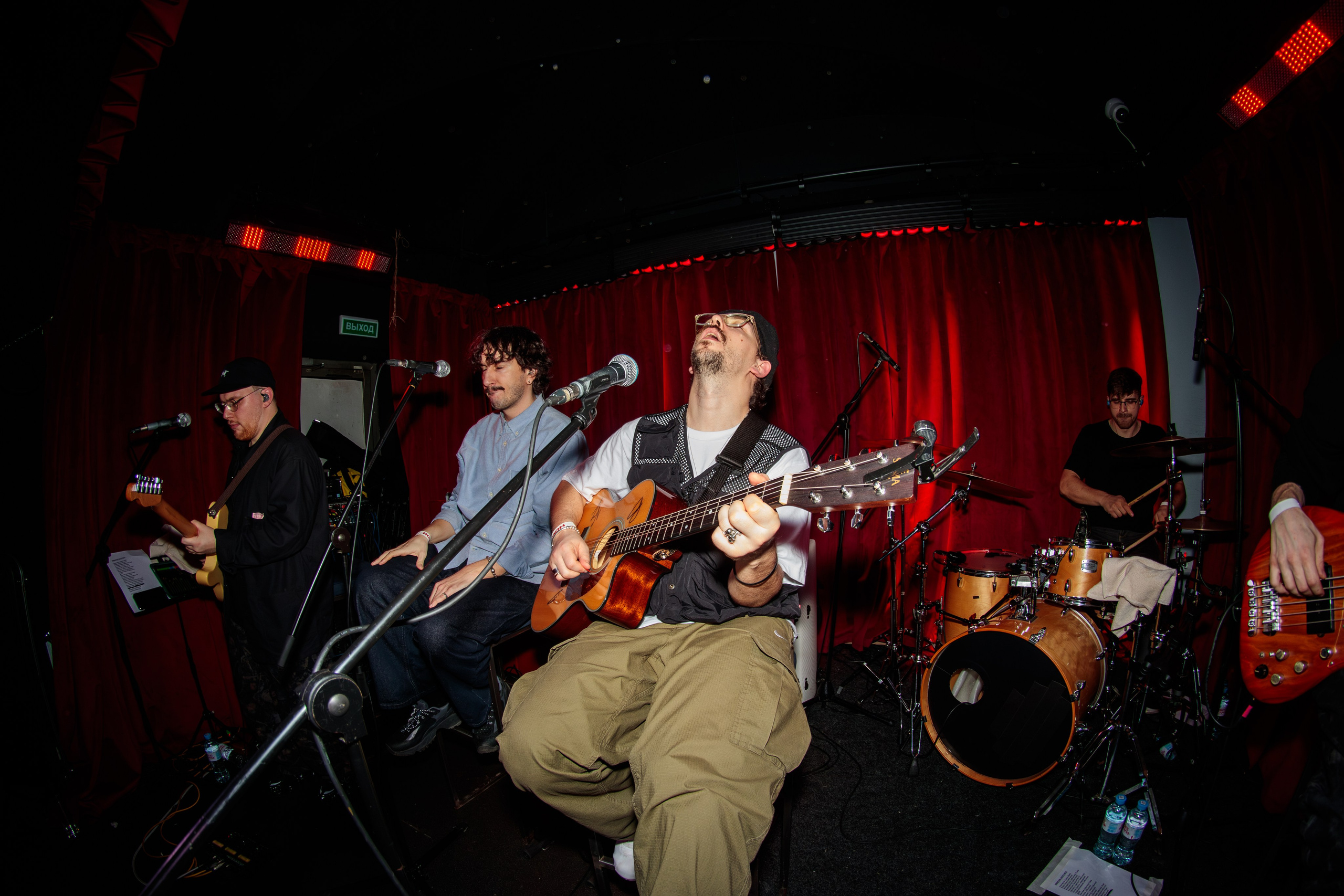 Хмыров акустика. Портретный и концертный фотограф в Санкт-Петербурге Егор Телятников