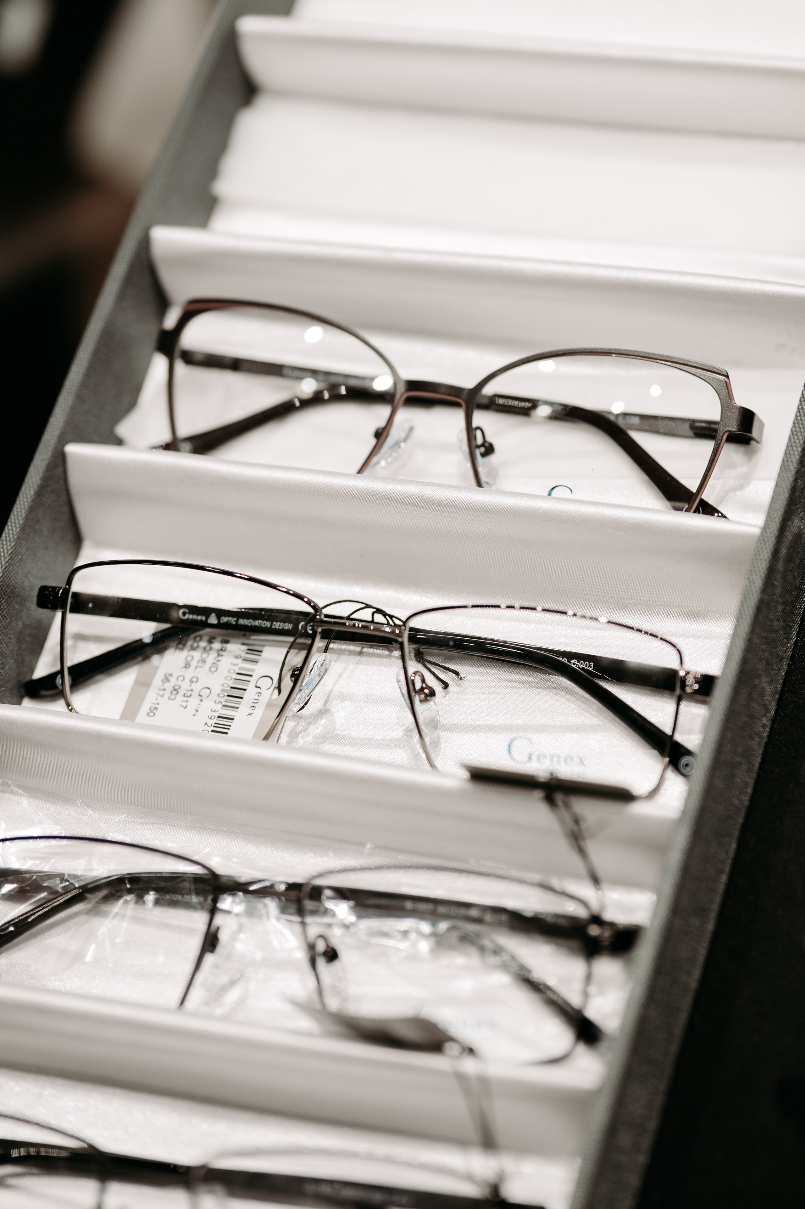 Оптическая_выставка. Репортажный и свадебный фотограф в Москве Рая Небогатова