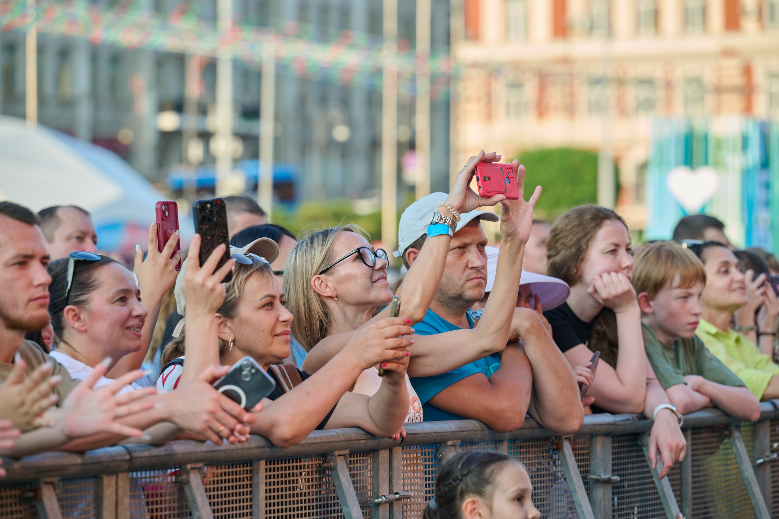 День молодежи вечерняя программа. Профессиональный репортажный фотограф Инесса Иминова