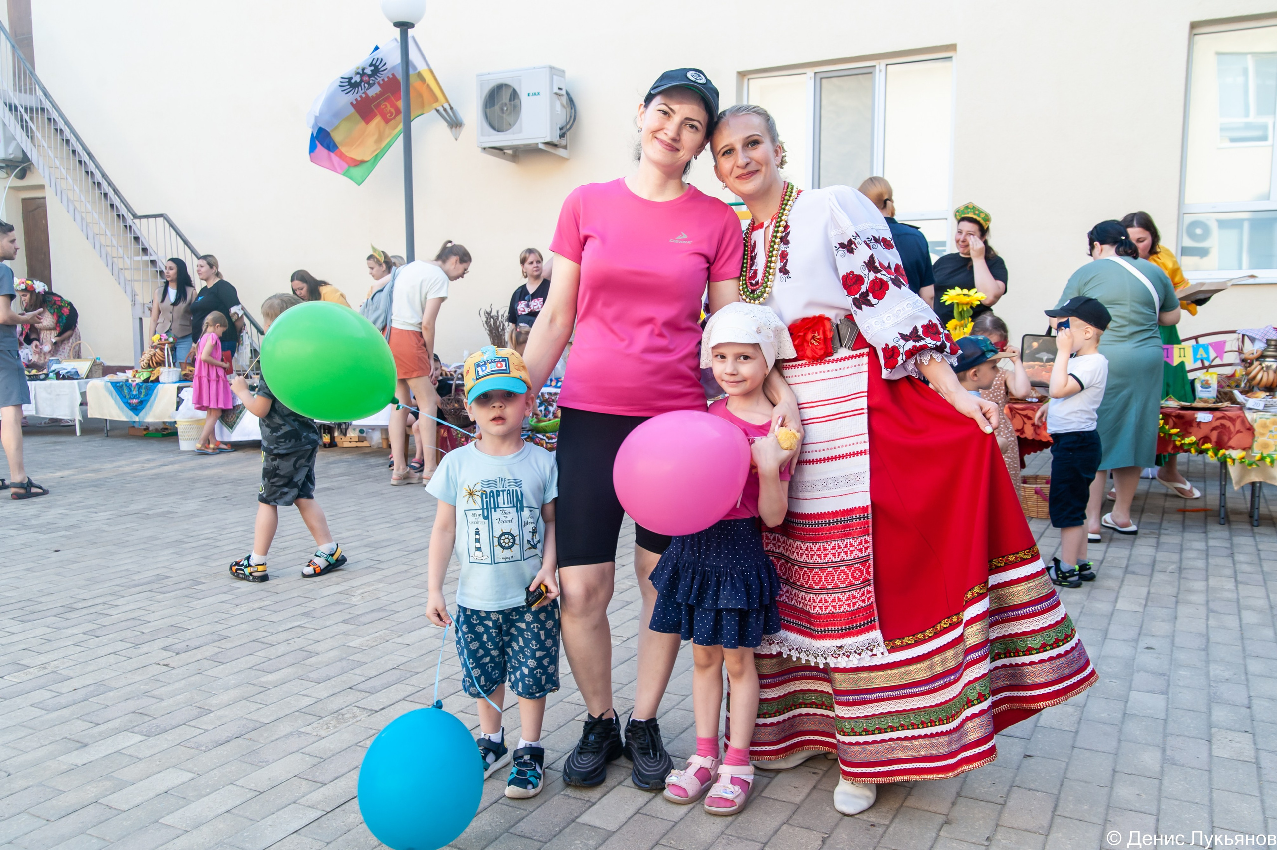 Ярмарка. Свадебный и семейный фотограф Денис Лукьянов в Краснодаре, Краснодарском крае и Республике Крым