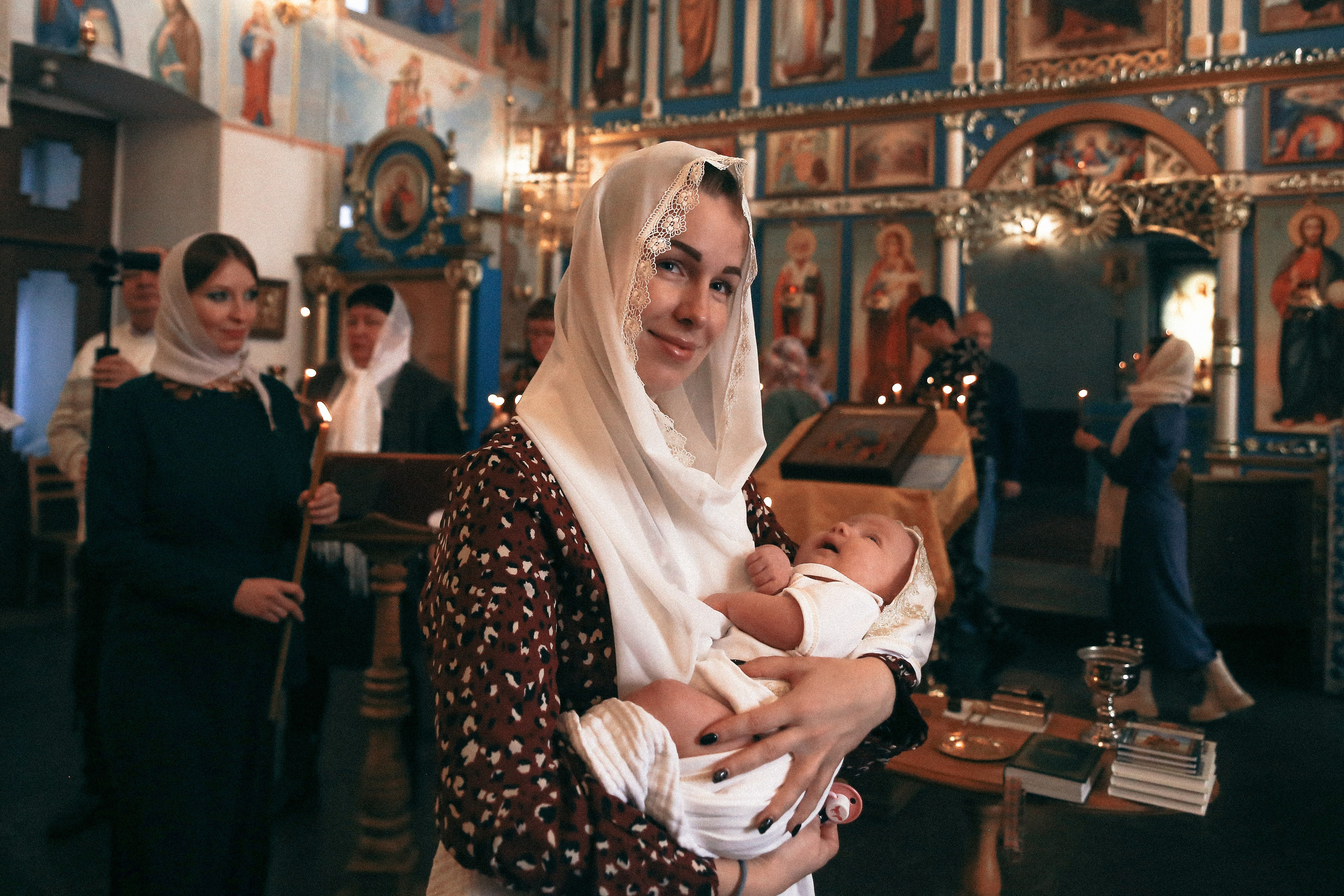 Крещение Софии. Храм Корсунской Иконы Божией Матери. Антонина Морозова, профессиональный семейный фотограф видеограф