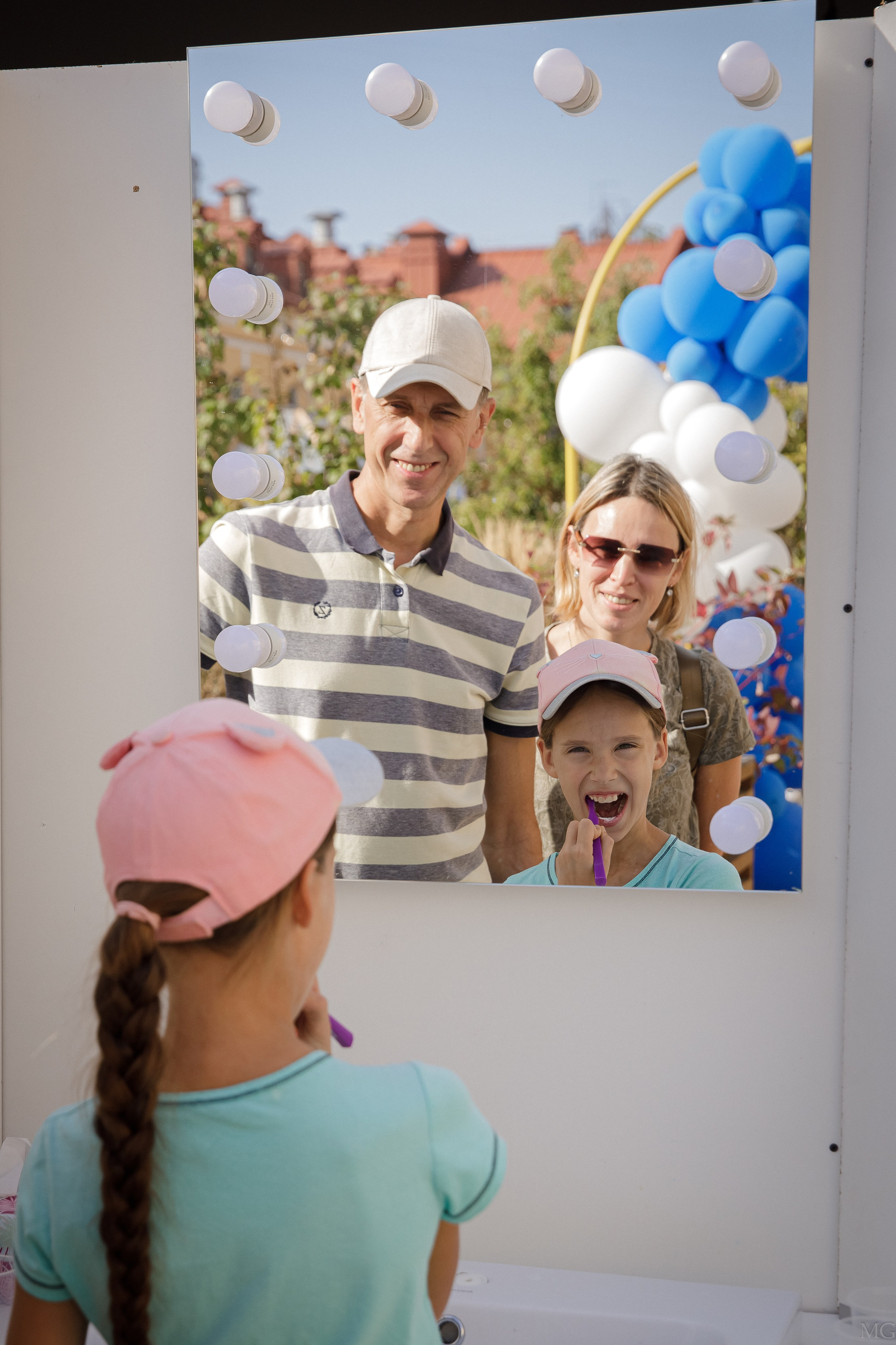 Конференция Гигиена и Профилактика. Маша Гонтарь Семейный домашний репортажный фотограф в Санкт-Петербурге