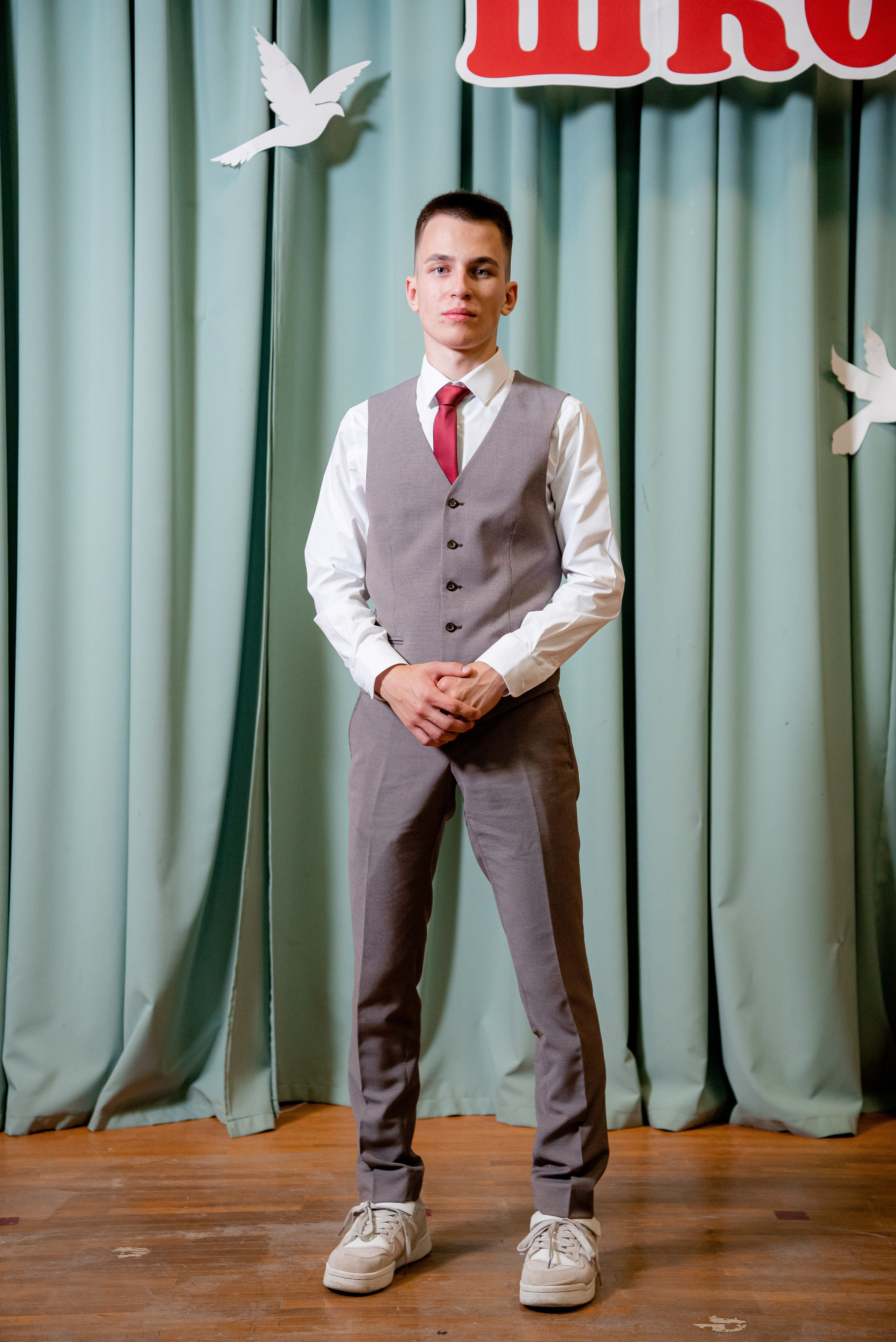 140 Школа. Вручение и Банкет. Сити Холл. Фотограф в Волгограде и Волжском Александр Горбань