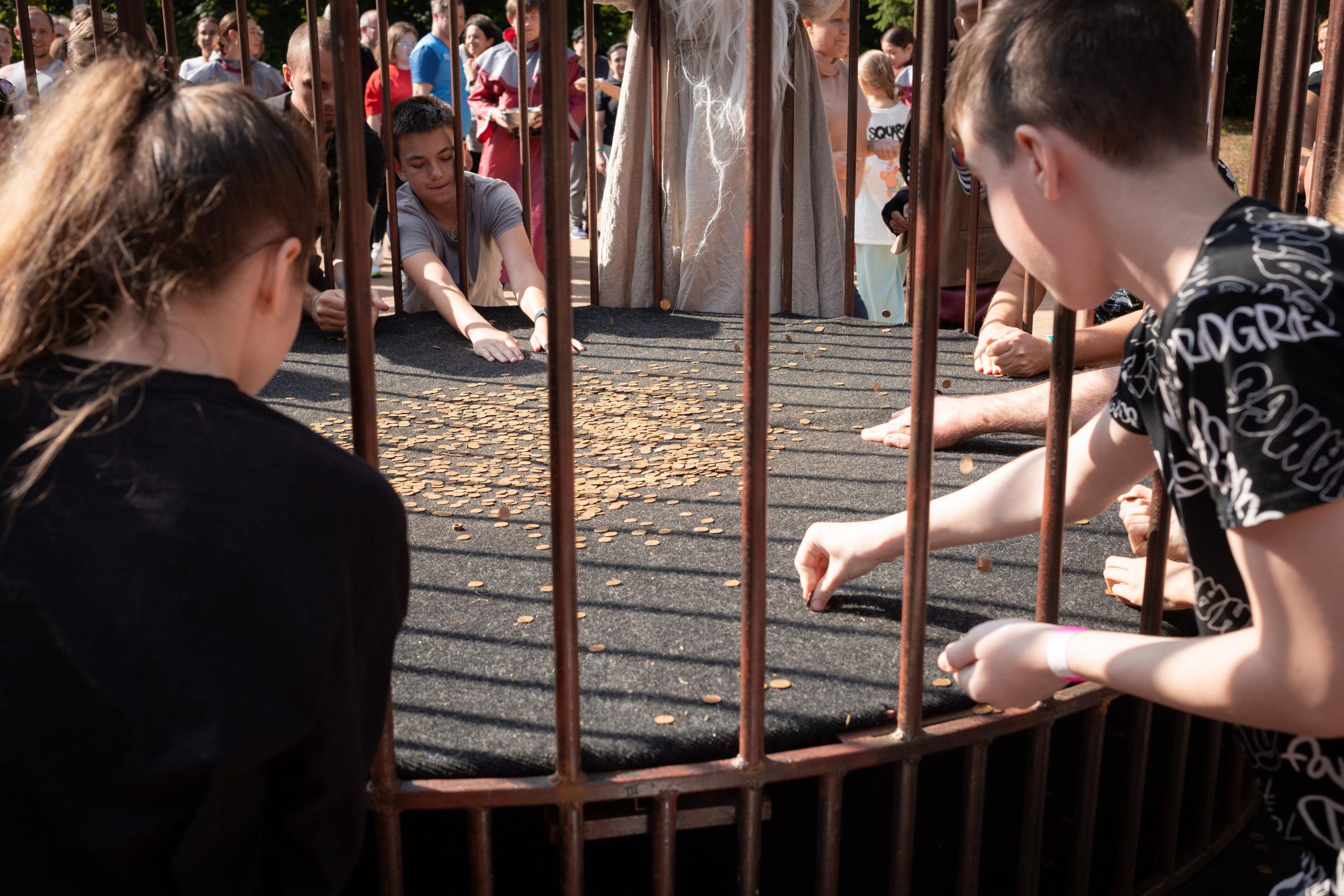 Фотосъемка Форт Боярд в СПБ, репортаж про корпоратив в стиле игры. Портретные фотосессии, контент-съемки, репортаж