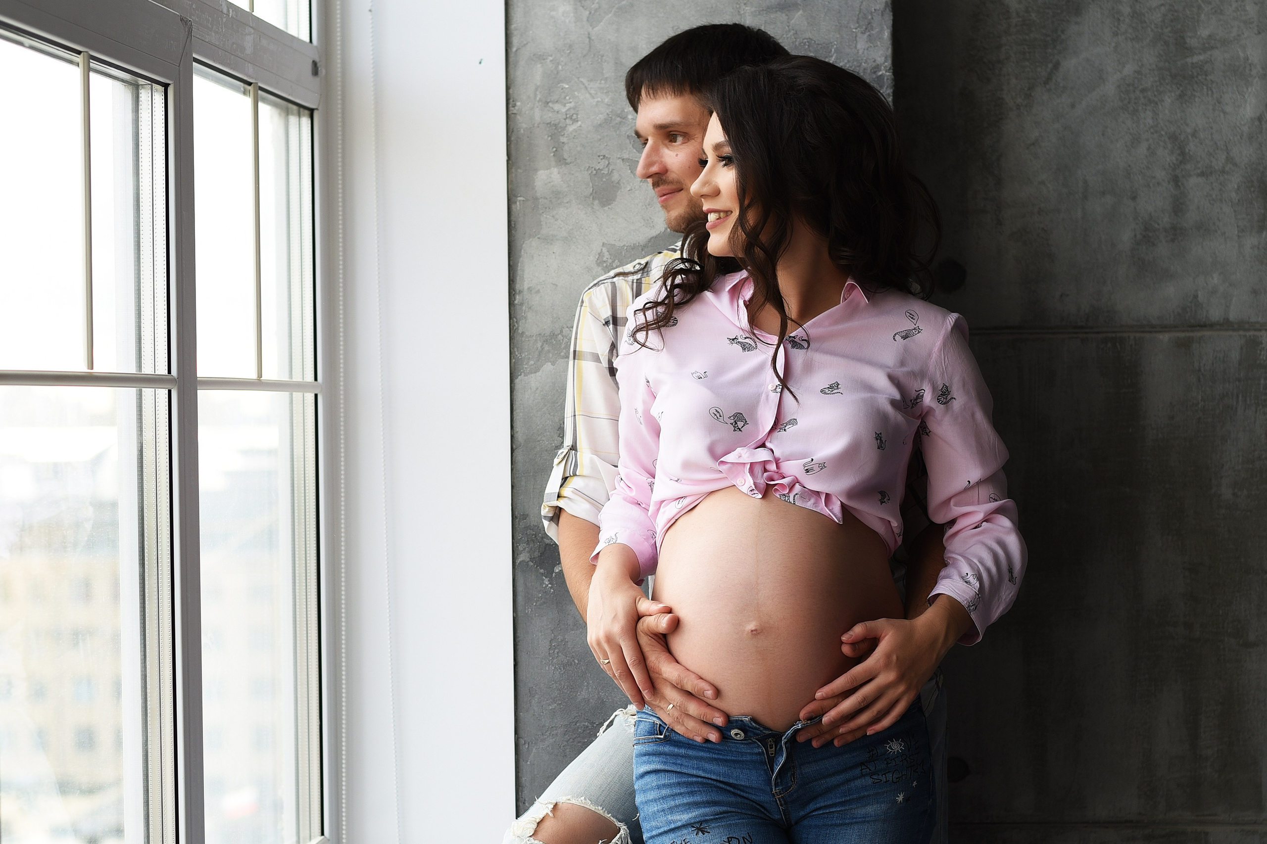 Фотосессия беременности студийная съемка. Свадебный, семейный, детский, контент фотограф в Омске Максим Ильин