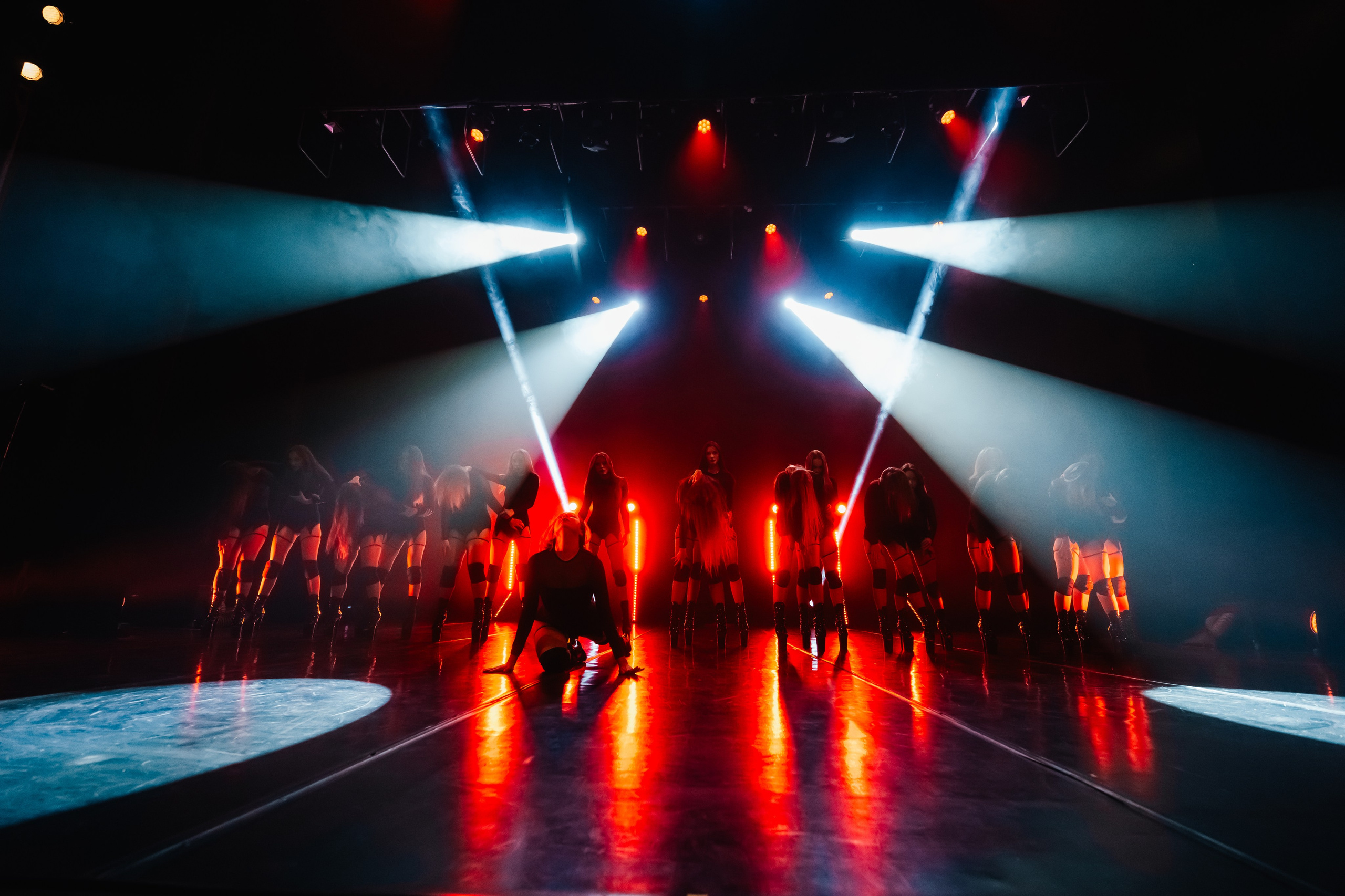 Танцевальное шоу «Диалоги». Художник по свету Максим Сергачев