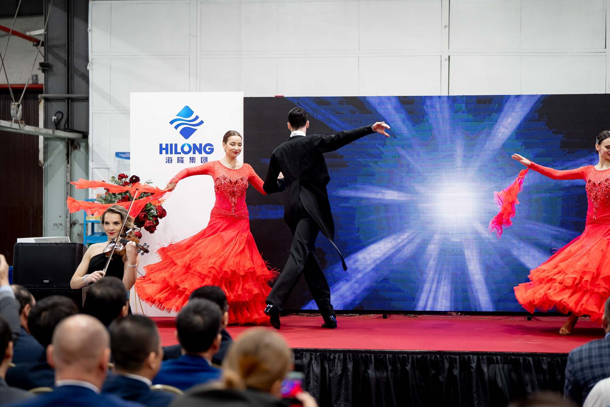 Открытие сервисного центра HILONG. Сергей Кошкин. Репортажная и ивент-фотография в Сургуте