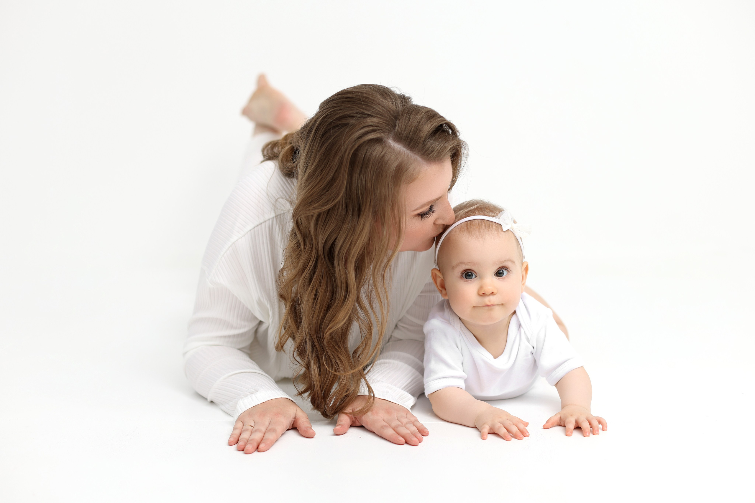 Мама и малыш. Фотограф новорожденных в Рязани  Юлия Блу