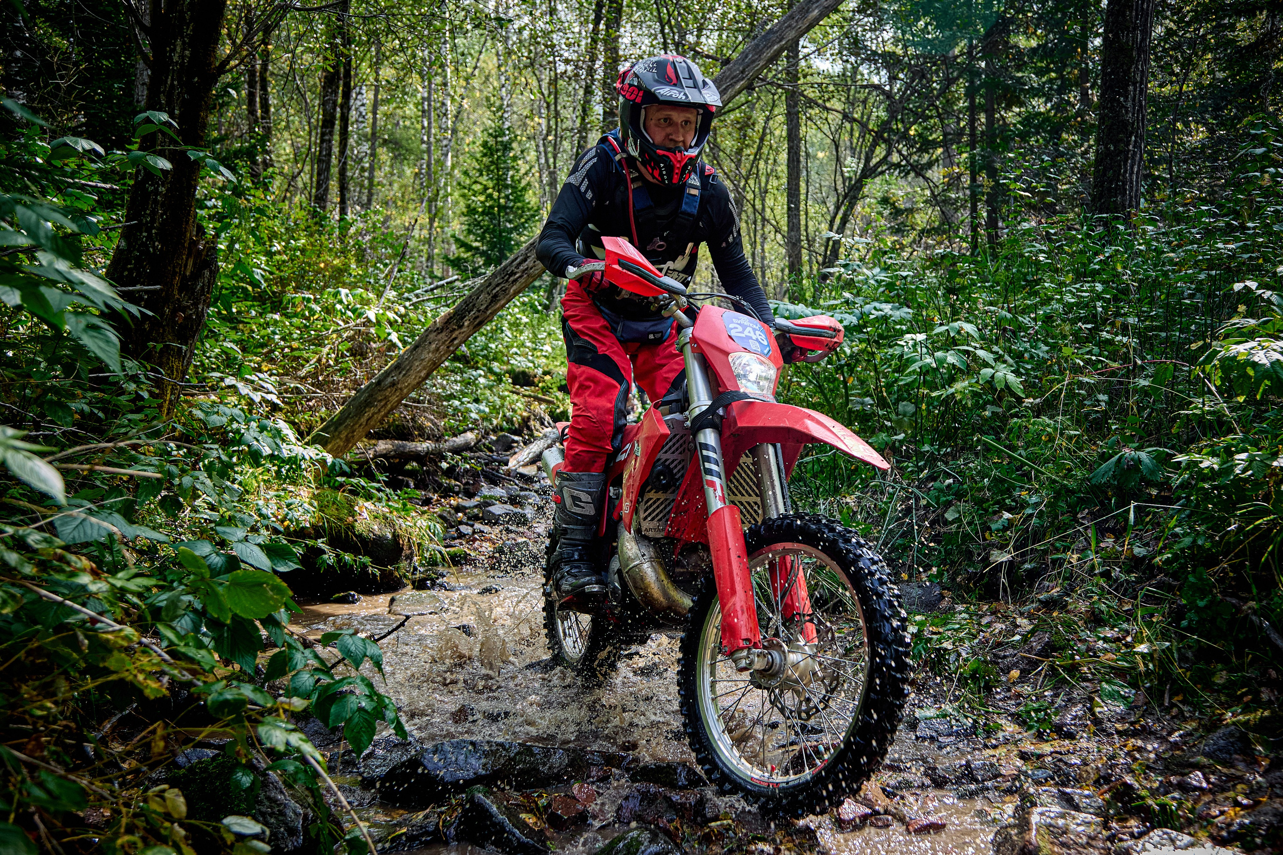 БУРЕЛОМ 2025 чемпионат Сибири по Эндуро. Фотограф Москва Concerts photo / Fashion photо