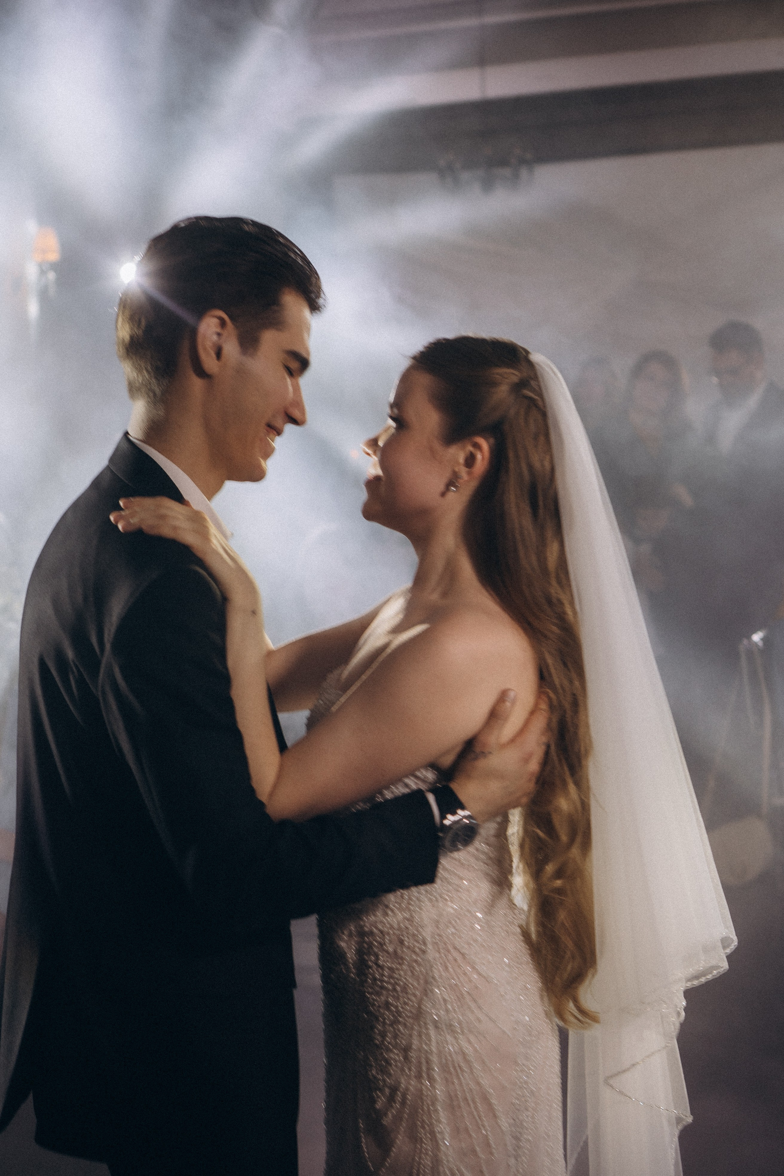 СВАДЕБНАЯ СЬЕМКА СБОРОВ В ОТЕЛЕ И ВЫЕЗД НА ЦЕРЕМОНИЮ (СНЯТО В СИБИРЕ В НИЖНЕВАРТОВСКЕ). Профессиональный фотограф, Санкт-Петербург — Виктория Богомолова