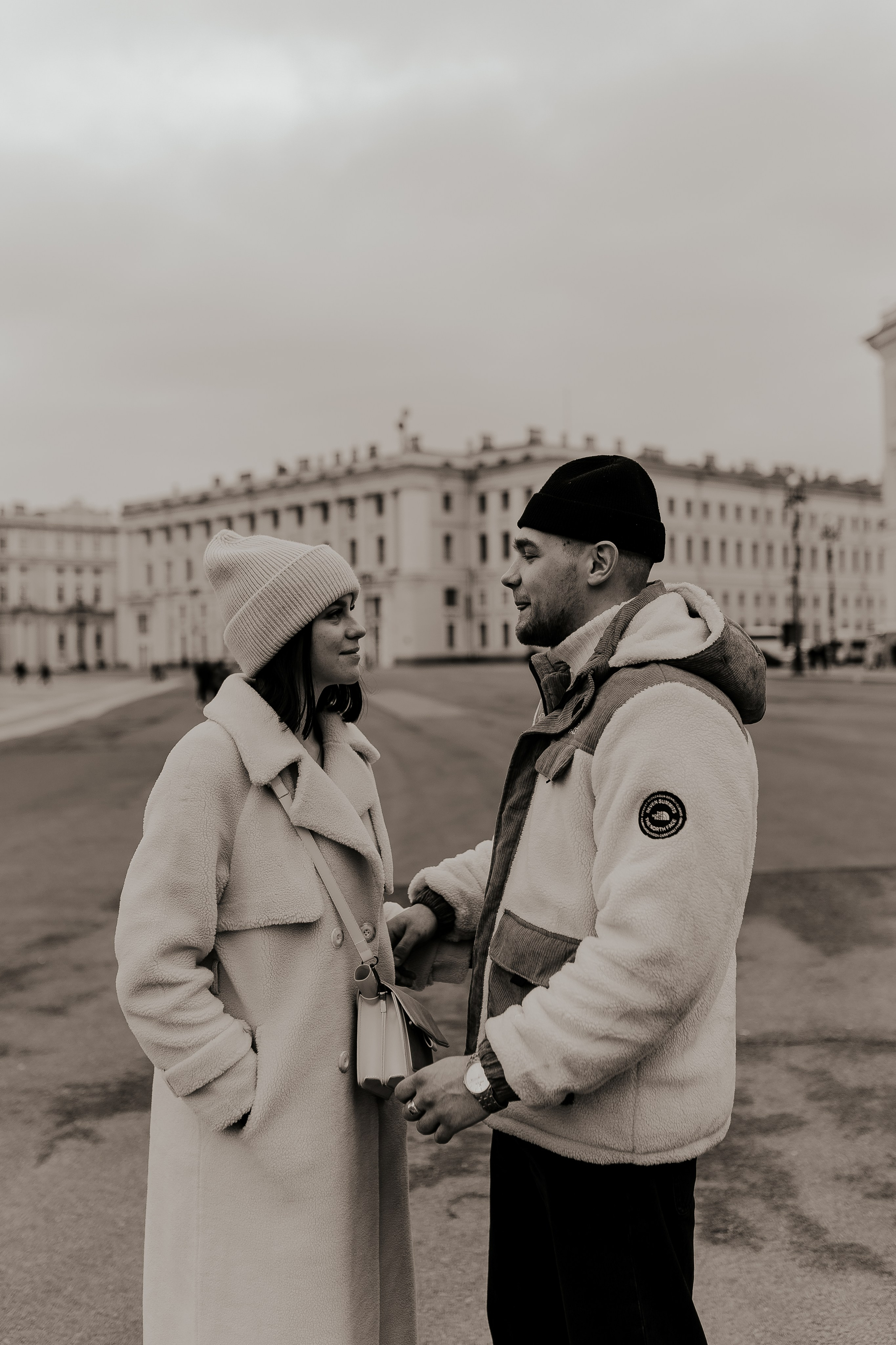 Lovestory на дворцовой площади. Фотограф в Санкт-Петербурге Лиза Семченкова