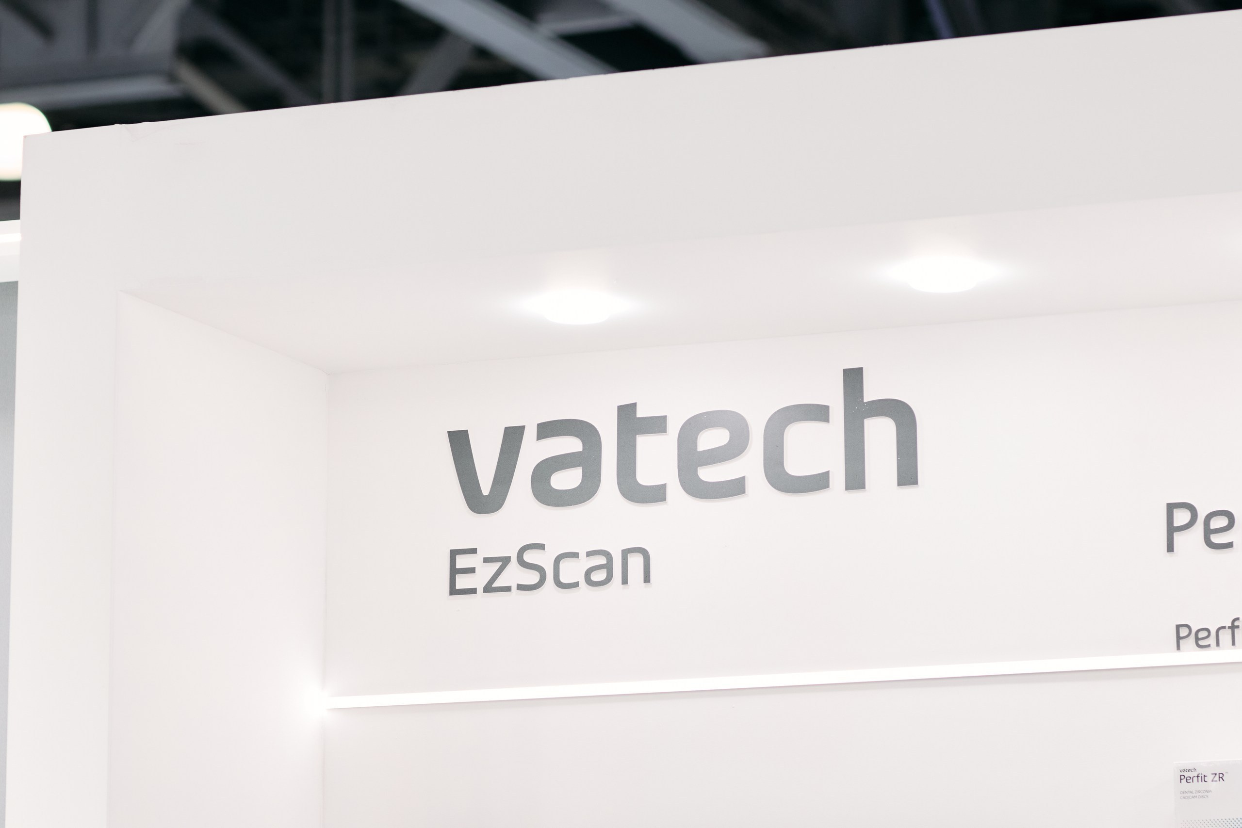 Дентал Салон 2026: Vatech. Свадебный и репортажный фотограф Дмитрий Кононенко