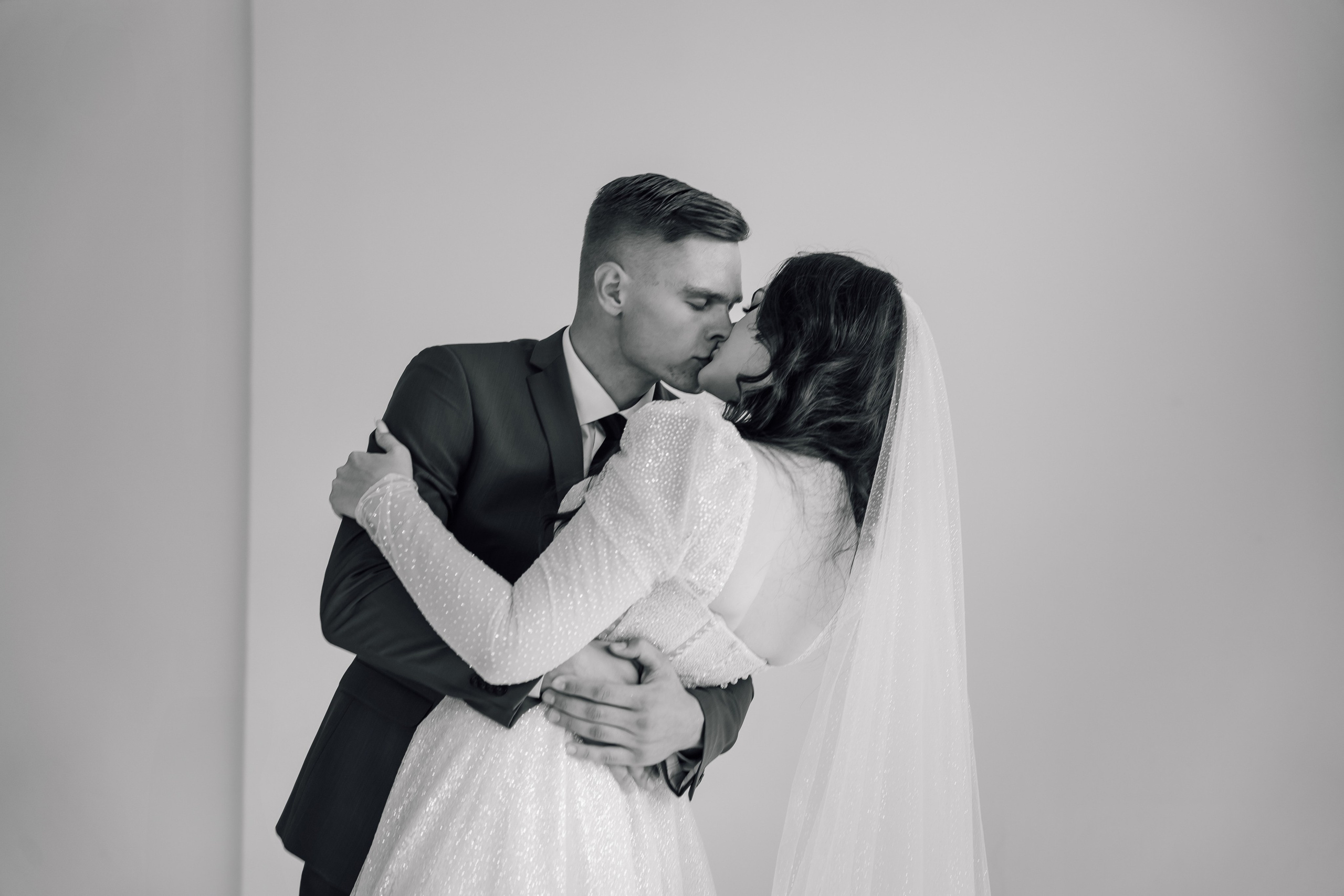 Фотограф на свадьбу Тамбов: интерьерная съемка в студии, Павел Четвертков.