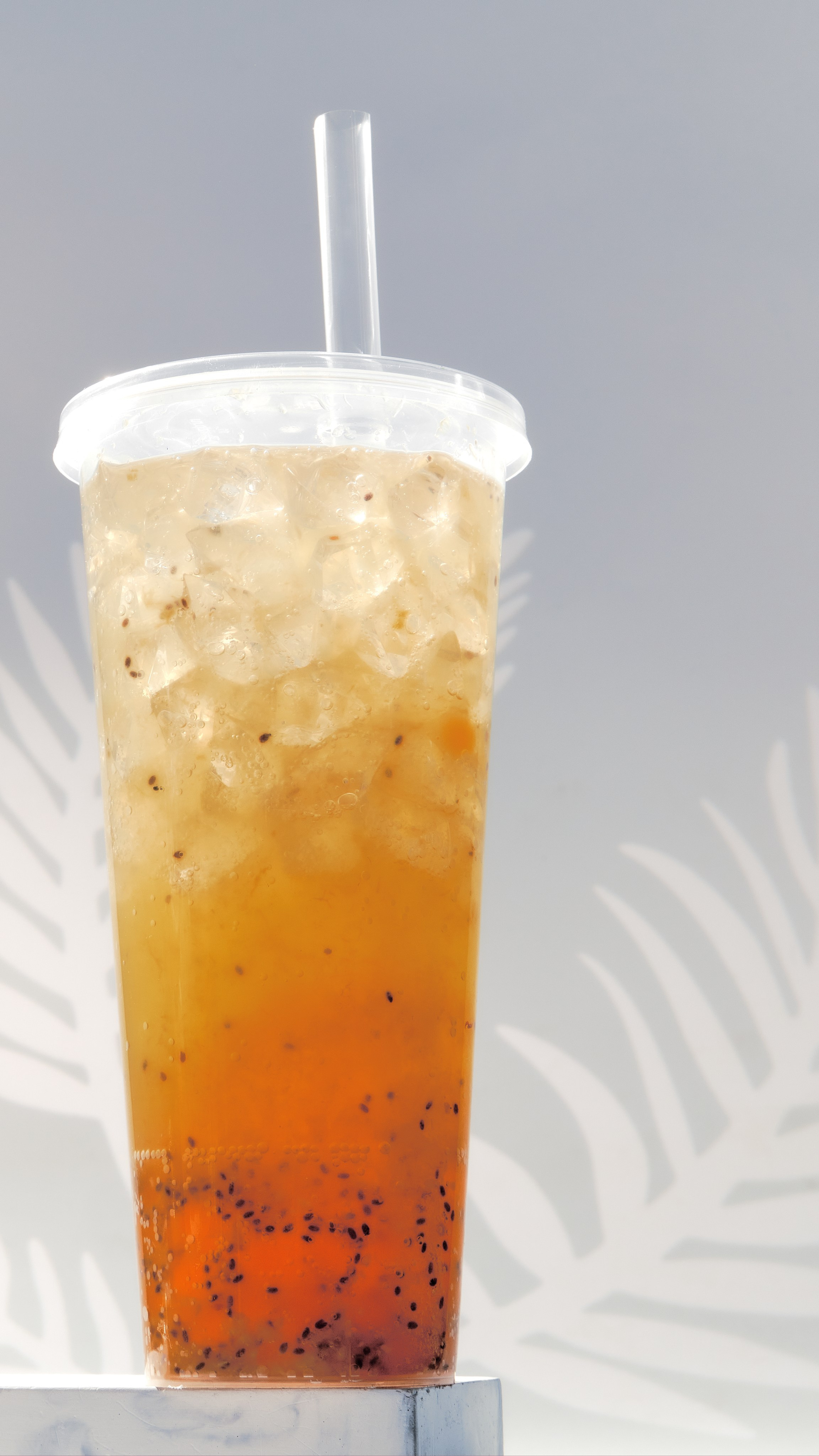 Я  фотограф. Работаю в городе Москва,