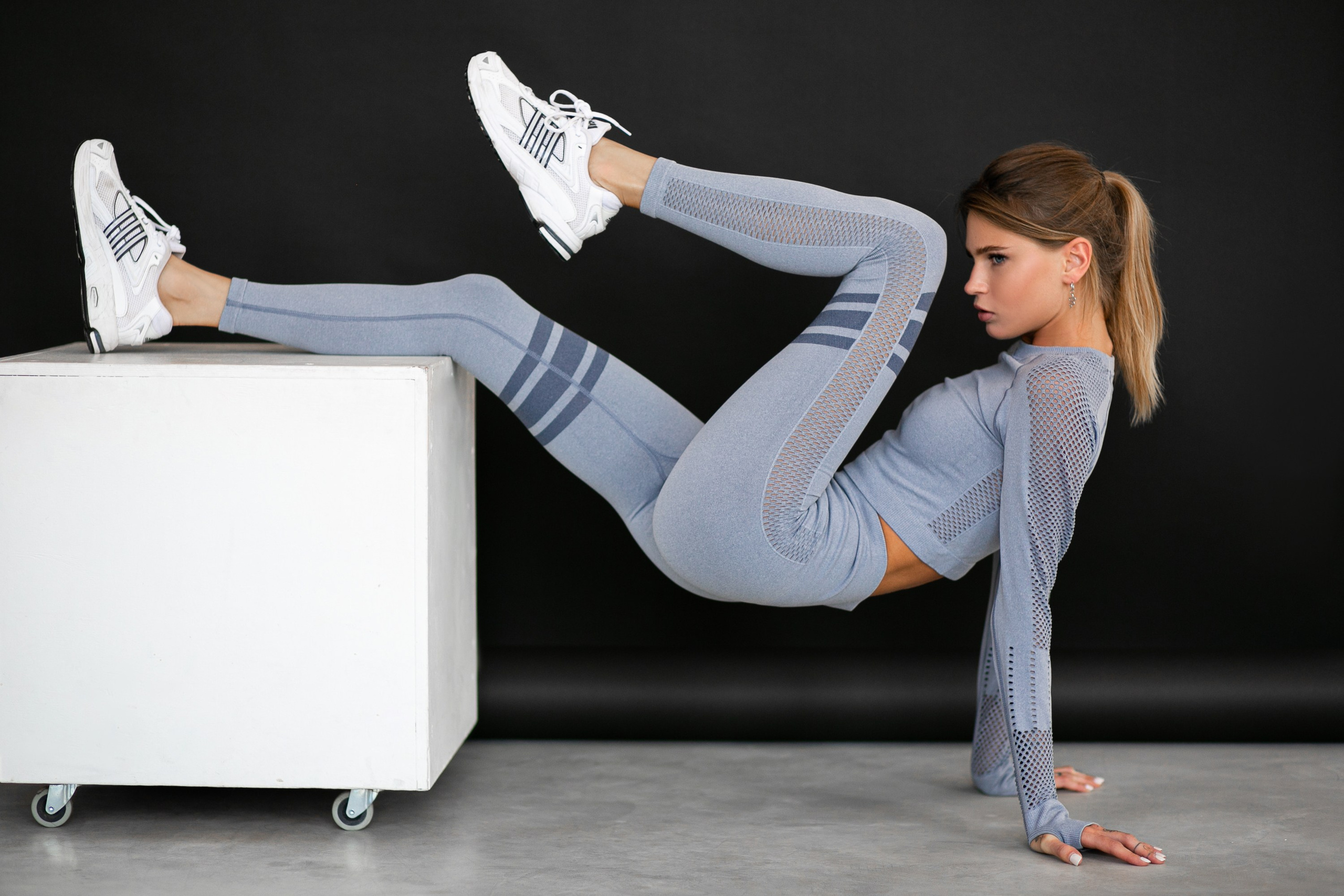 Съемка одежды для брендов, маркетплейса. Contentstproduction