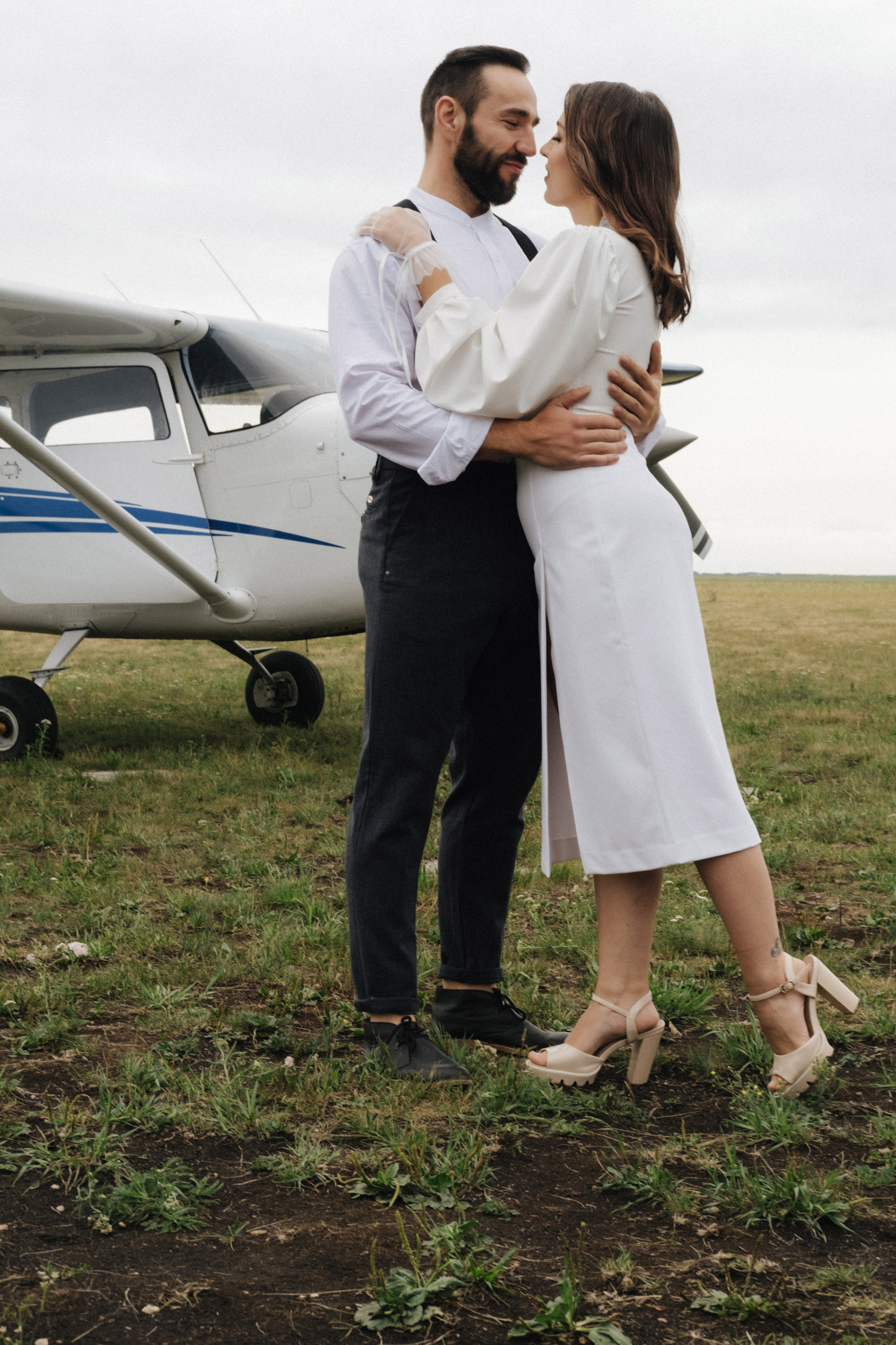 Свадебный фотограф в Екатеринбурге — заказ профессиональной фотосесии, все виды фотосъемки